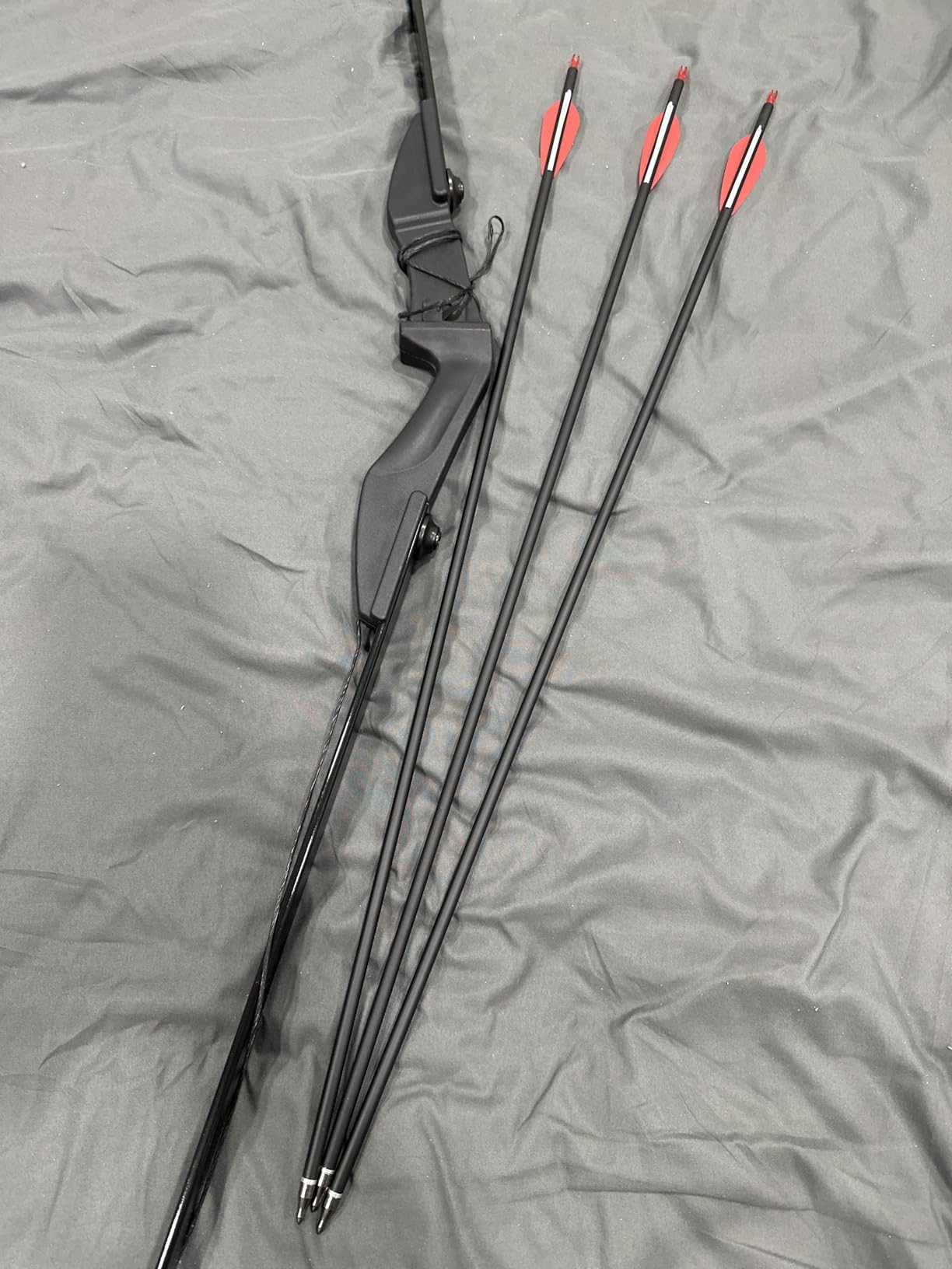 12Pcs Archery Hunting Arrows for Compound Bow Recurve Bow with Removable Tips Adjustable Nocks for Adults Hunting Targeting 30inch customer photo 2