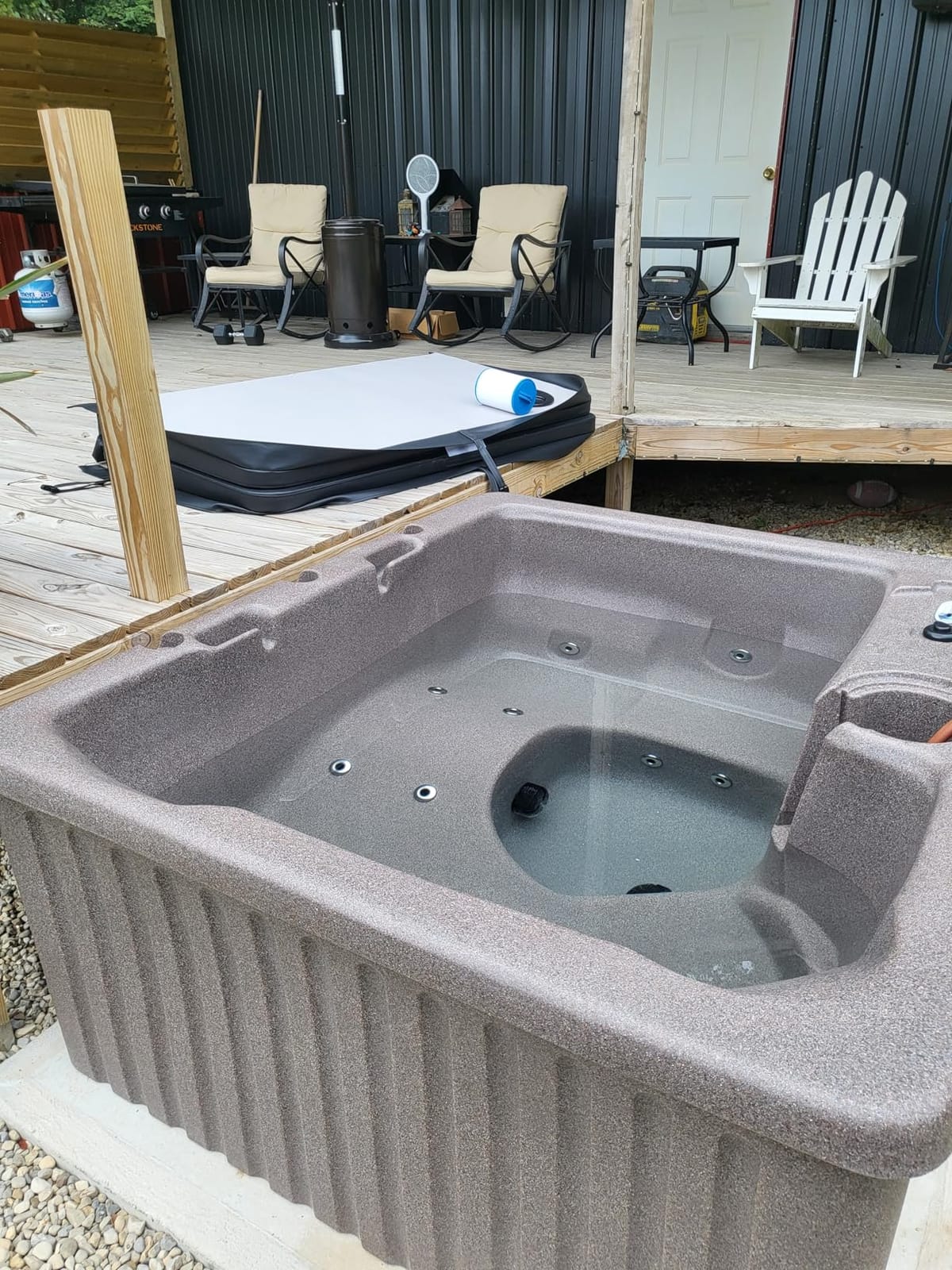 Aqualife Current Outdoor Hot Tub, Free Extras, Fits 4-Adults, Plug and Play Spa, Free Cover Included customer photo 2