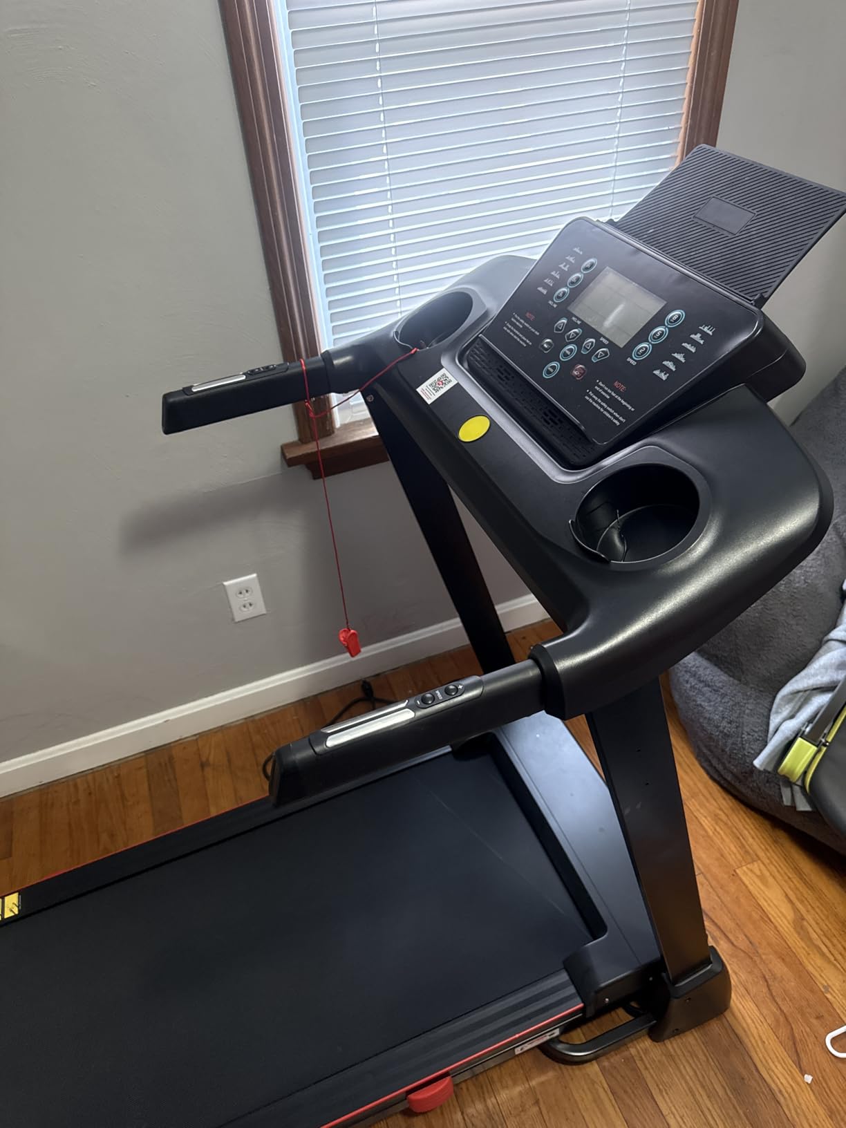 Treadmills for Home, 15% Auto Incline, Foldable, 350LB Capacity | 18-Inch Wide Running Belt; Quiet 3 HP Motor; Heavy-Duty Support; Shock Absorption Deck; Joint-Friendly Cushioning customer photo 2