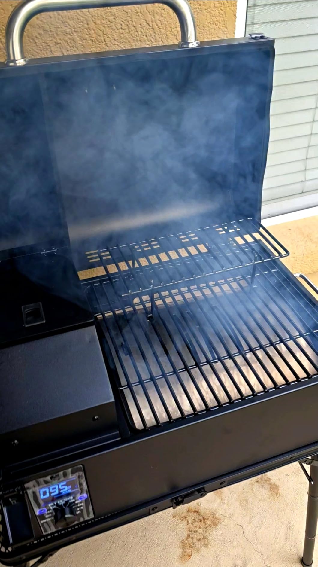 Pit Boss 150 Wood Pellet Grill & Smoker with Flame Broiler 256-Sq. In. Cooking Space, 180F to 500F Temperature Range, 7 lb. Pellet Hopper, for Tailgating, Camping, or Travel, Black customer photo 2