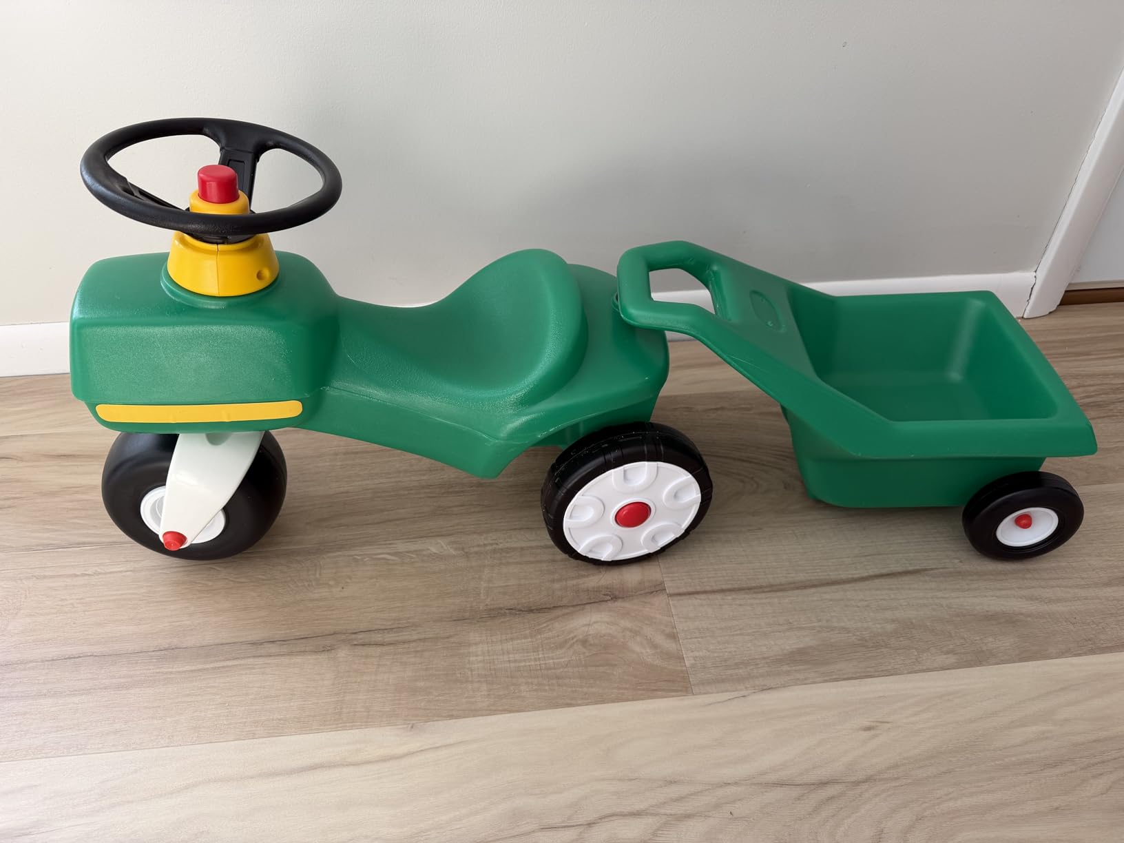 Little Tikes Tractor & Cart, Foot-to-Floor Ride-On, for Boys and Girls Ages 1-5 Years customer photo 1