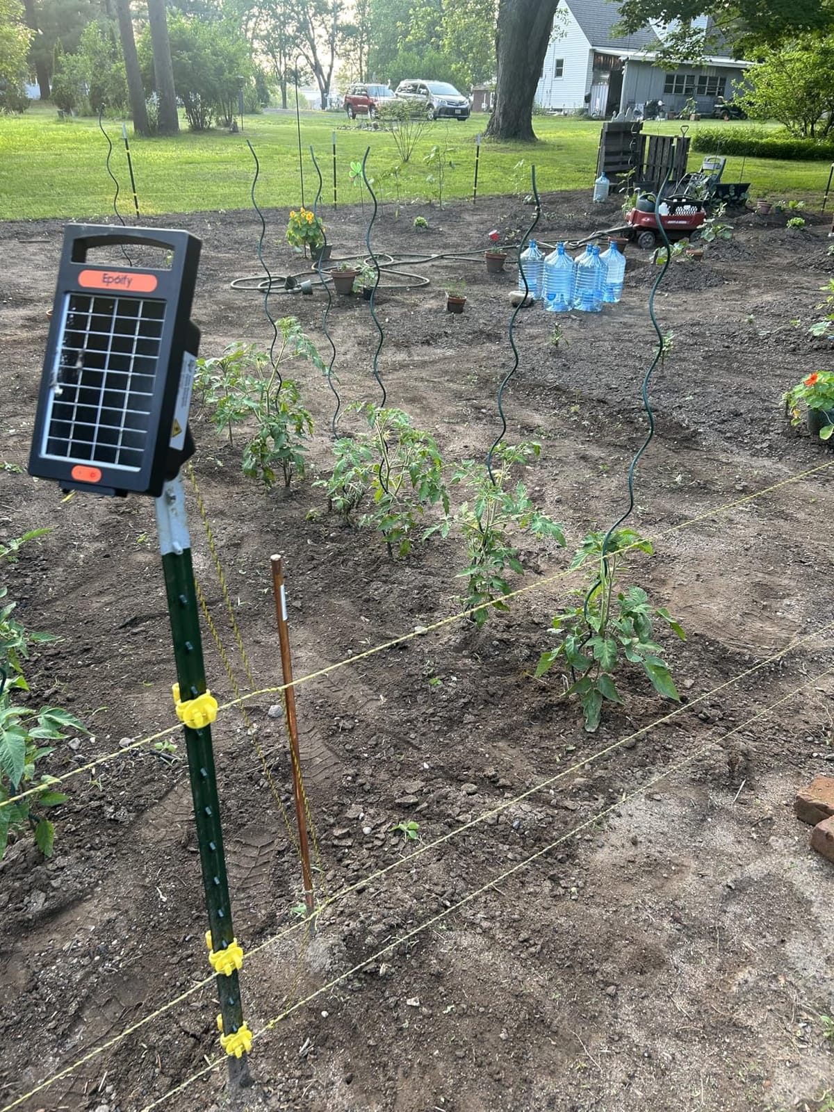 24-Hour Solar Electric Fence Charger, 0.18J, 10-Mile for Livestock customer photo 1