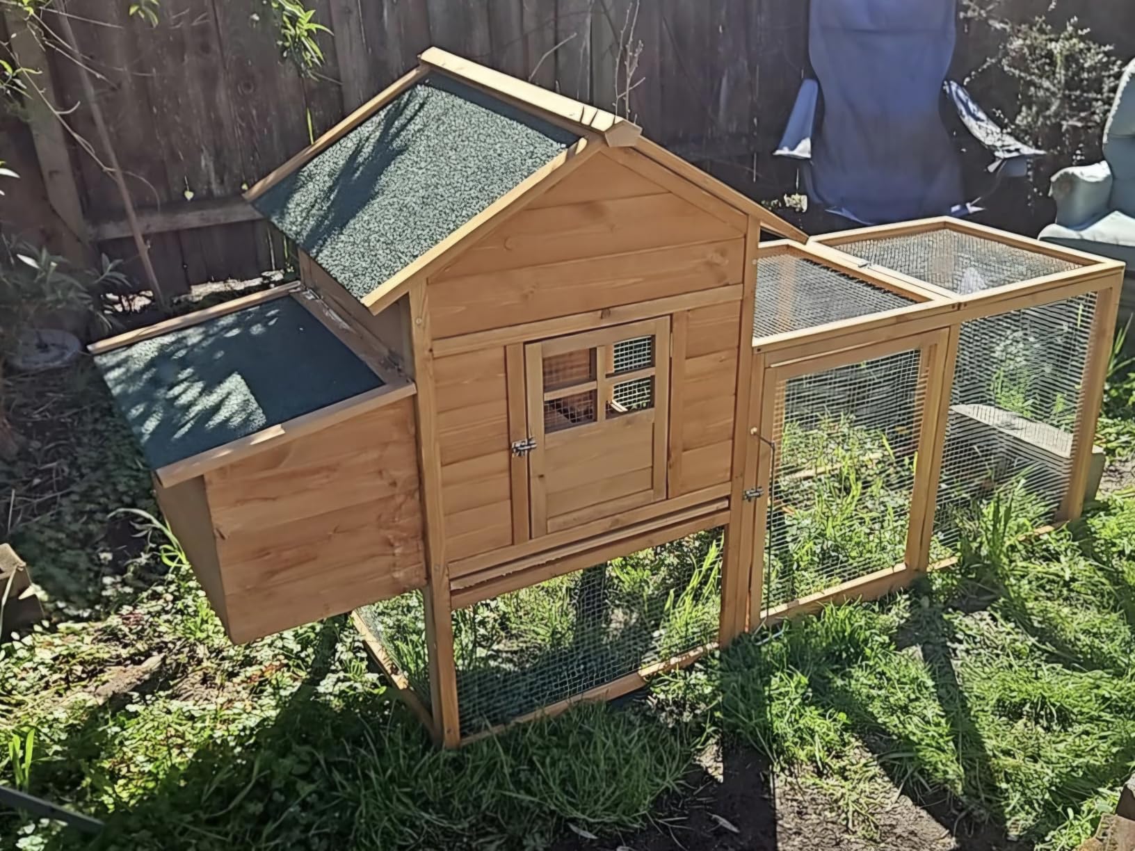 Outdoor Chicken Coop for 2-4 Chickens Wooden Hen House with Nesting Box | 80