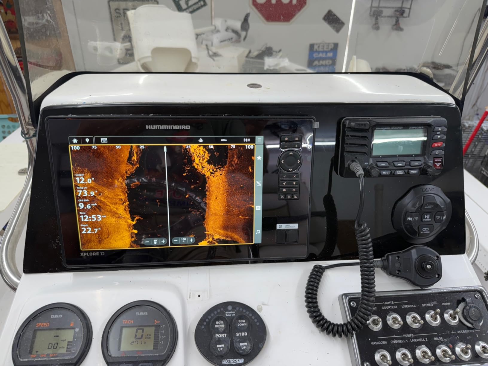 Humminbird XPLORE Series GPS Fish Finder MEGA Side Imaging+ & HD Touchscreen Display customer photo 2