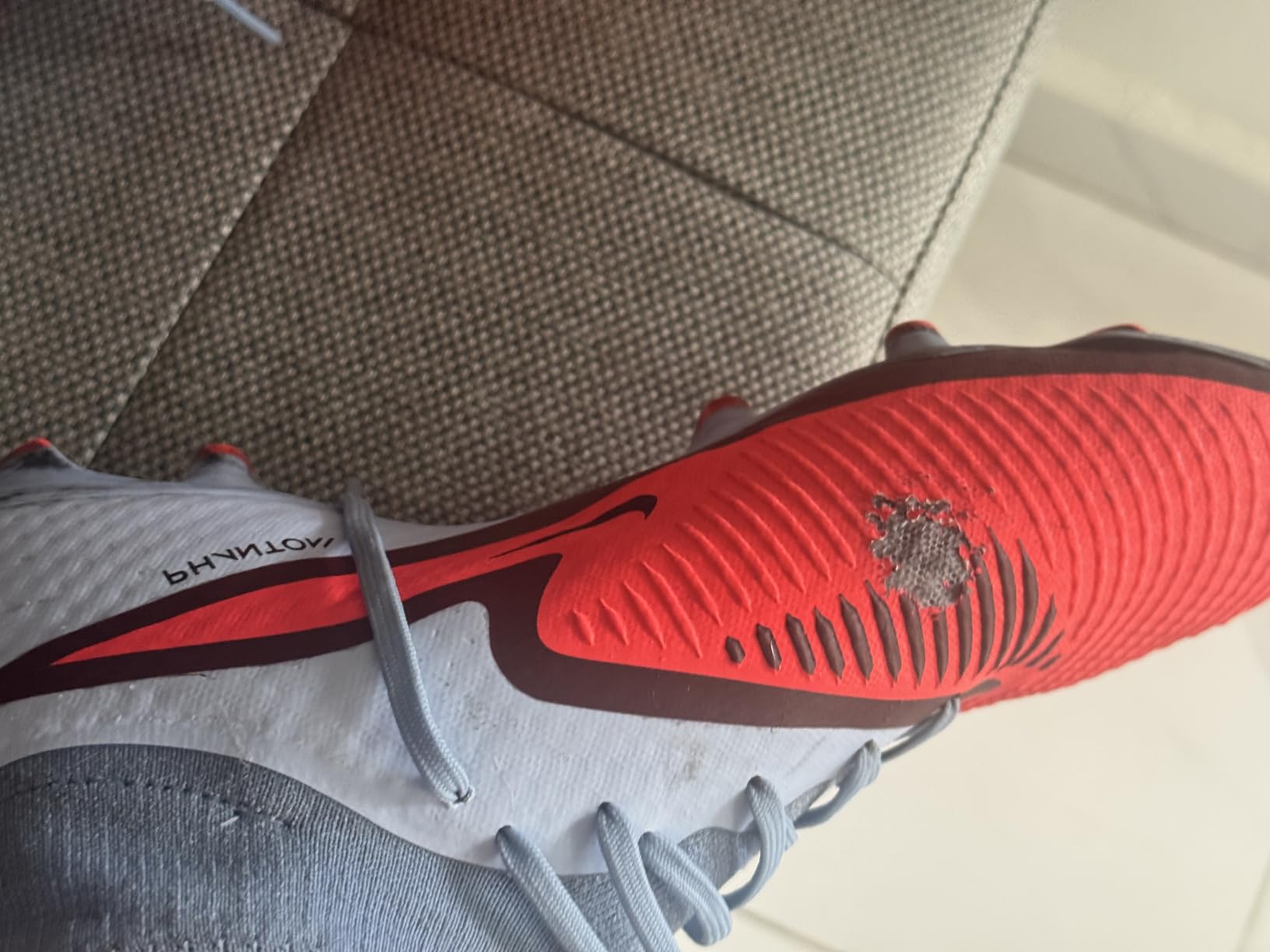 Nike Men's Phantom 6 High Academy Firm-Ground Football Boots customer photo 1