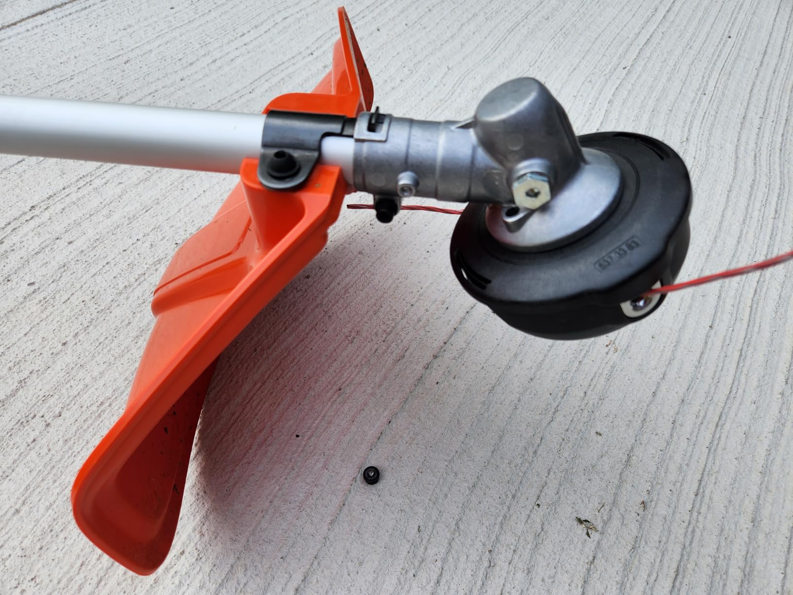 Husqvarna 122RJ Multi-Purpose Gas Brush Cutter with String Trimmer Head | Brushcutter tool with grass blade, includes adjustable harness for additional support, 970732503, outdoor tools customer photo 2