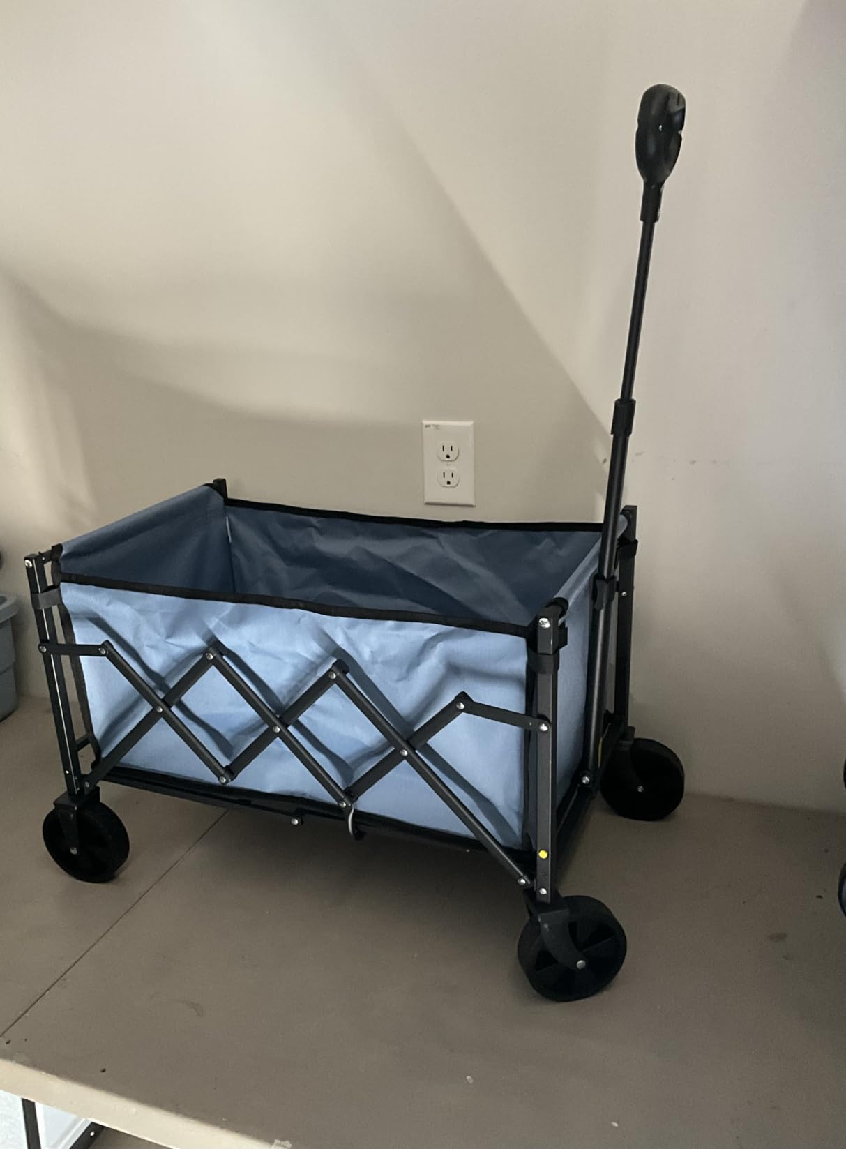 Sekey Wagon Cart with Wheels with 220LBS Capacity, Heavy Duty Wagon Carts Foldable, Lightweight Utility Portable Cart for Grocery, Shopping, Garden, Camping. Black customer photo 1