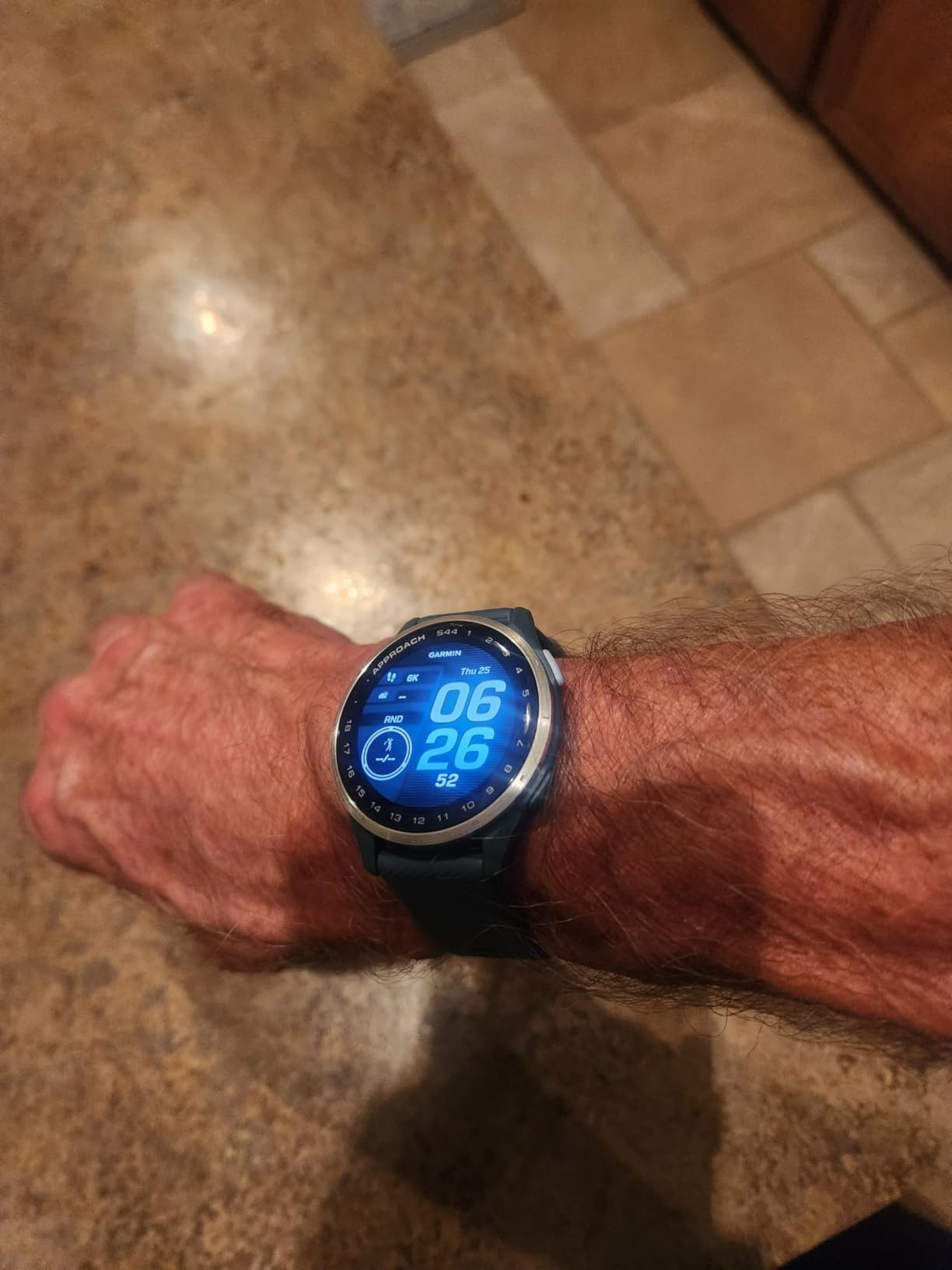 Garmin Approach S44, Golf GPS Smartwatch, 43mm, Black | Lightweight Design, Essential On-Course Features, Smart Notifications customer photo 1