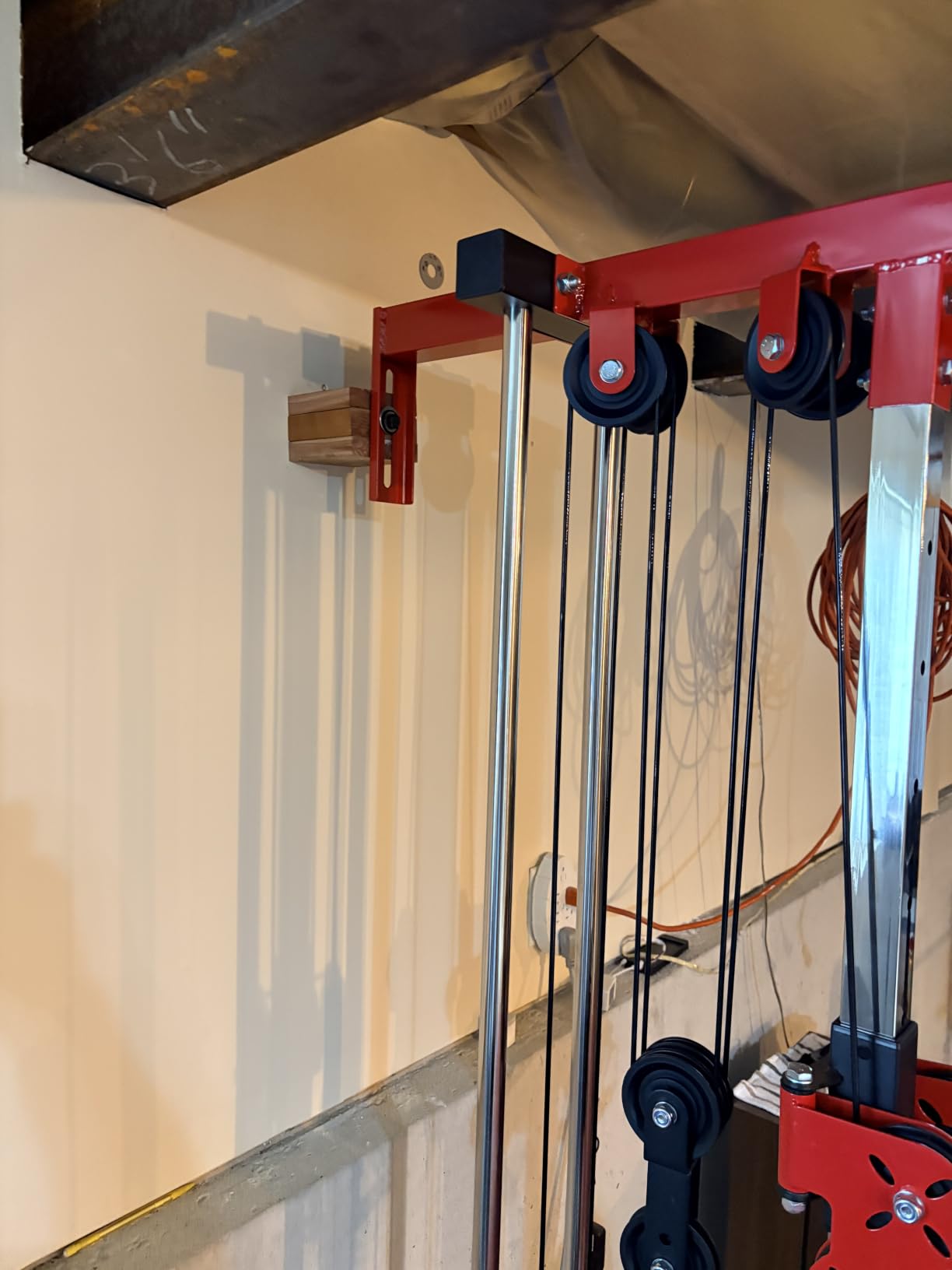 Mikolo Wall Mount Cable Station, Cable Crossover Machine with Dual Pulley System and 19/27 Adjustable Positions for Home Gym Fitness Equipment customer photo 2