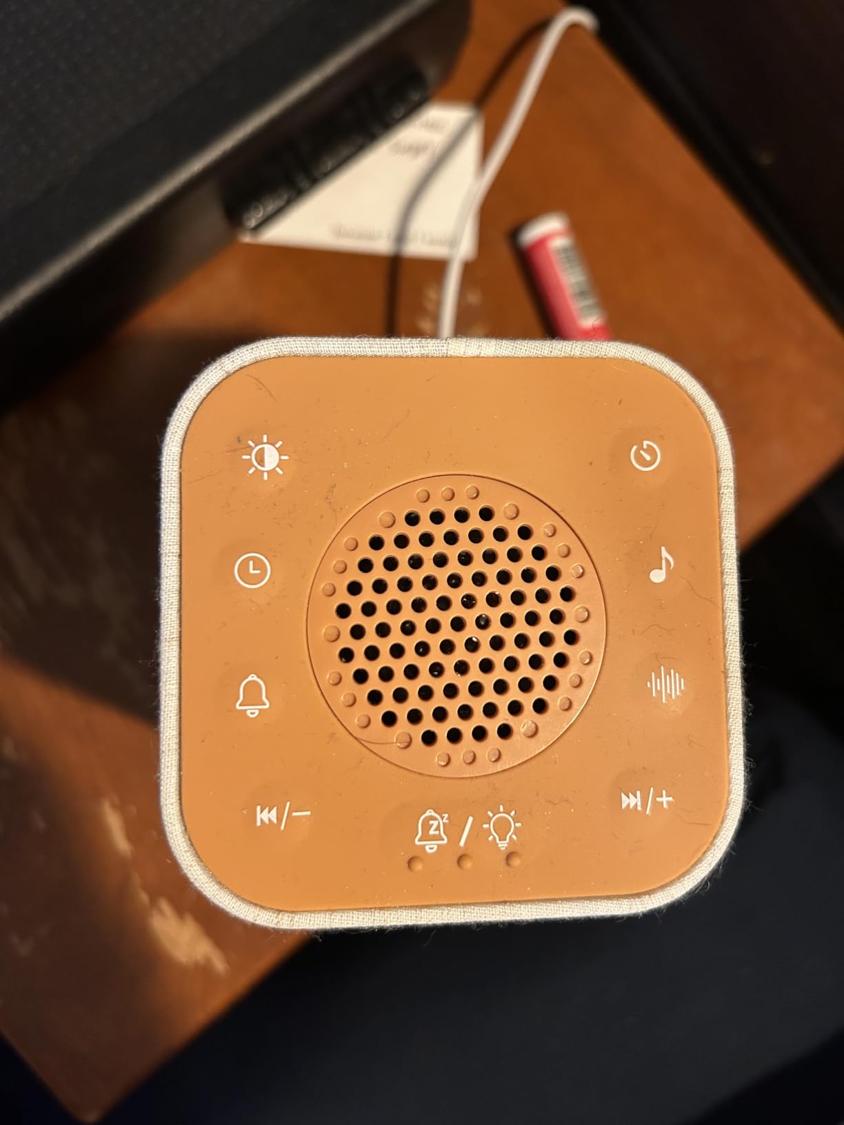 Sunrise Alarm Clock with Sound Machine, Gentle Wake Up Light for Bedroom | 10-60 Mins Gradual Light, 30 Soothing Sounds, Adjustable Brightness, 32-Level Volume, Bright & Loud Enough for Dark Morning customer photo 2