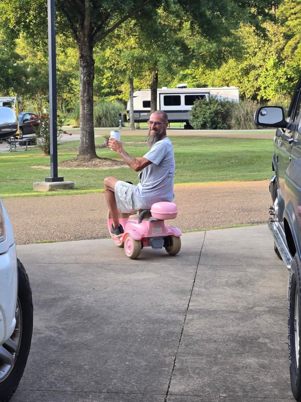 12V 2-Seater Kids Electric Motorcycle with Parent Remote Control | 3-Wheel Electric Motorcycle with Music, Horn, Lights and Big Storage Box, Dual Motor Ride on Motorcycle for Girls Boys customer photo 1