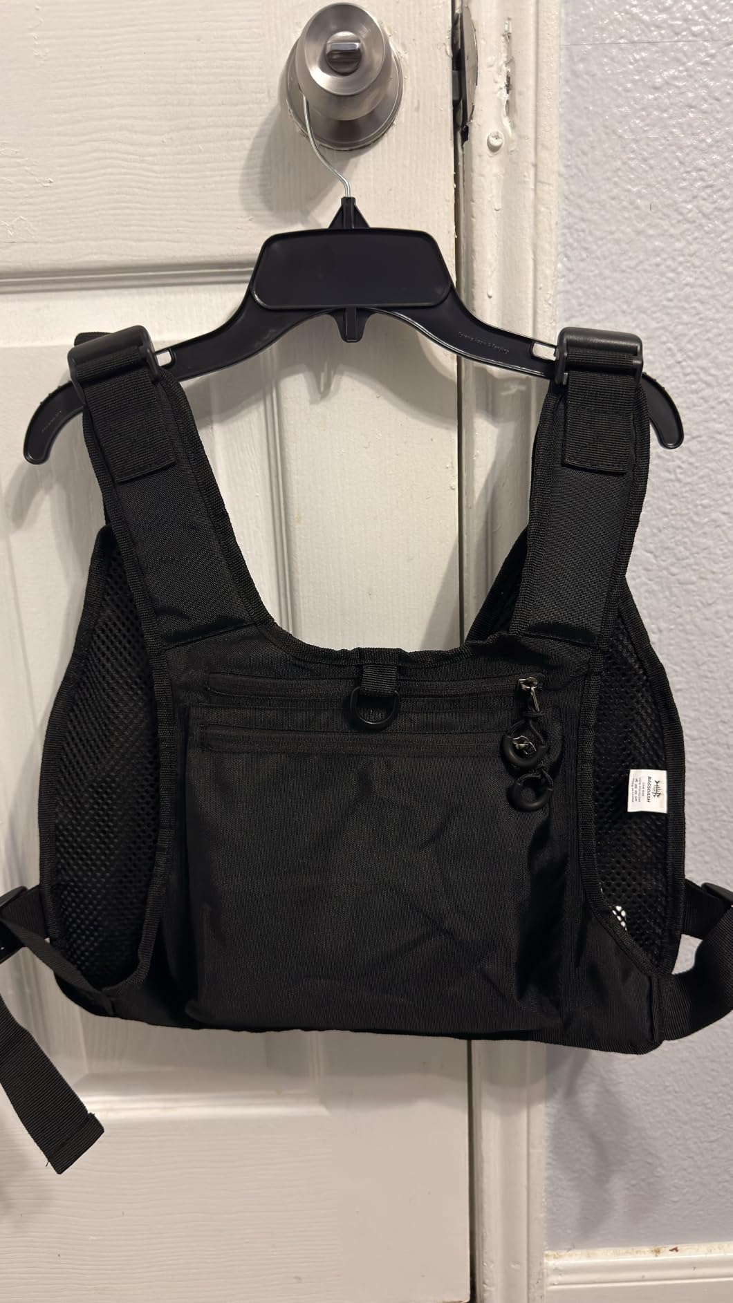BASSDASH FV08 Ultra Lightweight Fly Fishing Vest for Men and Women Portable Chest Pack customer photo 2