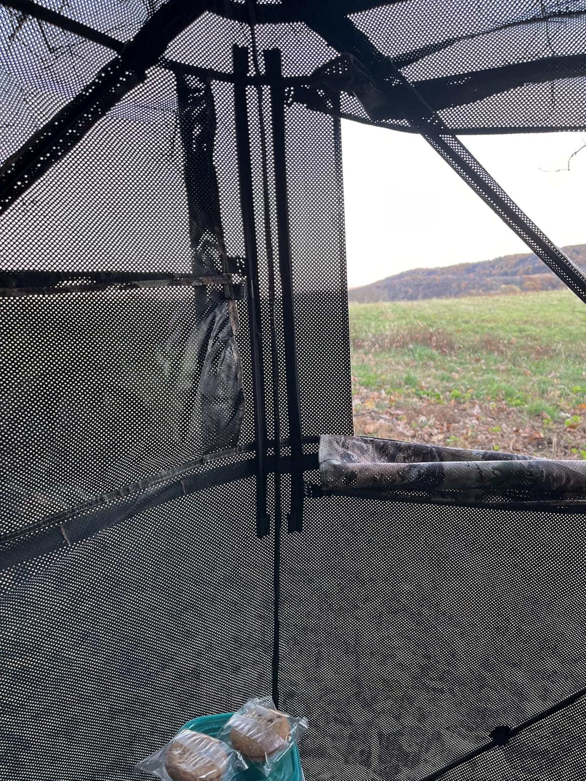 TIDEWE Hunting Blind for Deer, 270° See Through Ground Blind | Pop Up Design, Camo Hunting Tent, Silent Sliding Windows, Brush Loops, Metal Hub, Carry Bag Included customer photo 1