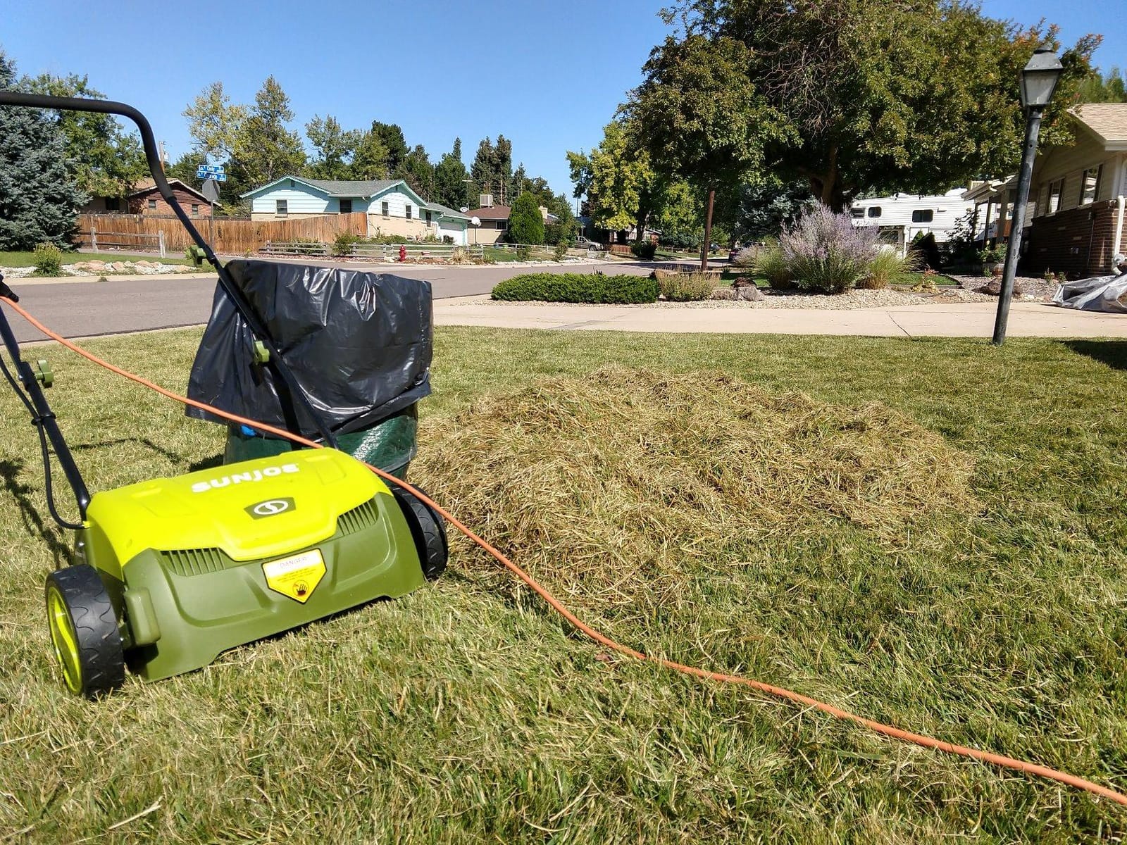 Sun Joe Corded Dethatcher & Scarifier with 13.2-Gal Bag, AJ808E | 15-Inch Cutting Width, 15-Amp Motor - Heavy-Duty Yard Trimmer Machine for Gardening Care and Lawn Maintenance customer photo 2
