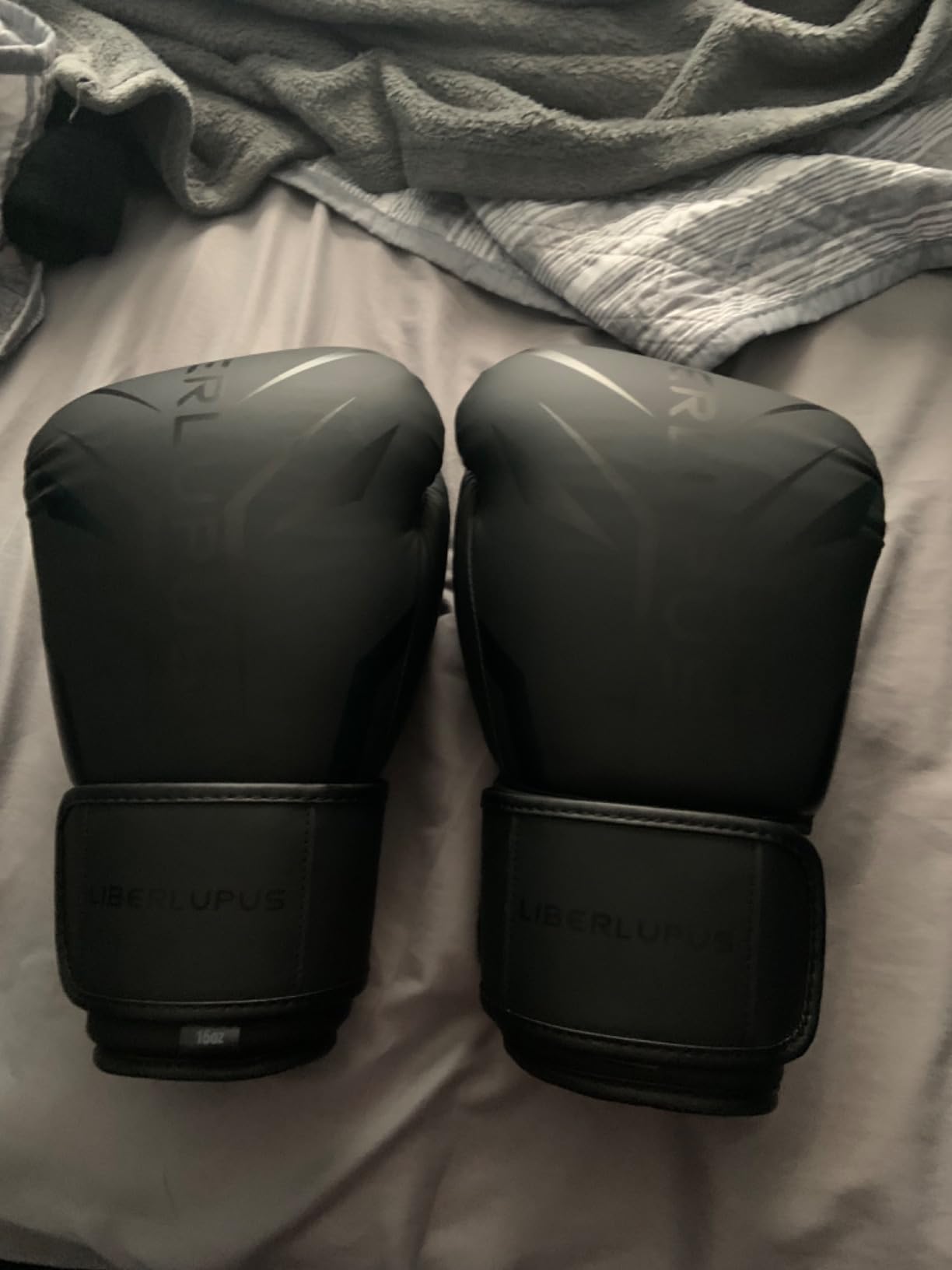 LIBERLUPUS MMA Gloves for Men - Punching Bag Gloves for Men, Open Palm Training Gloves for MMA Sparring, Kickboxing, Muay Thai, Youth Self-Defense, Durable Synthetic Leather with Wrist Support customer photo 1