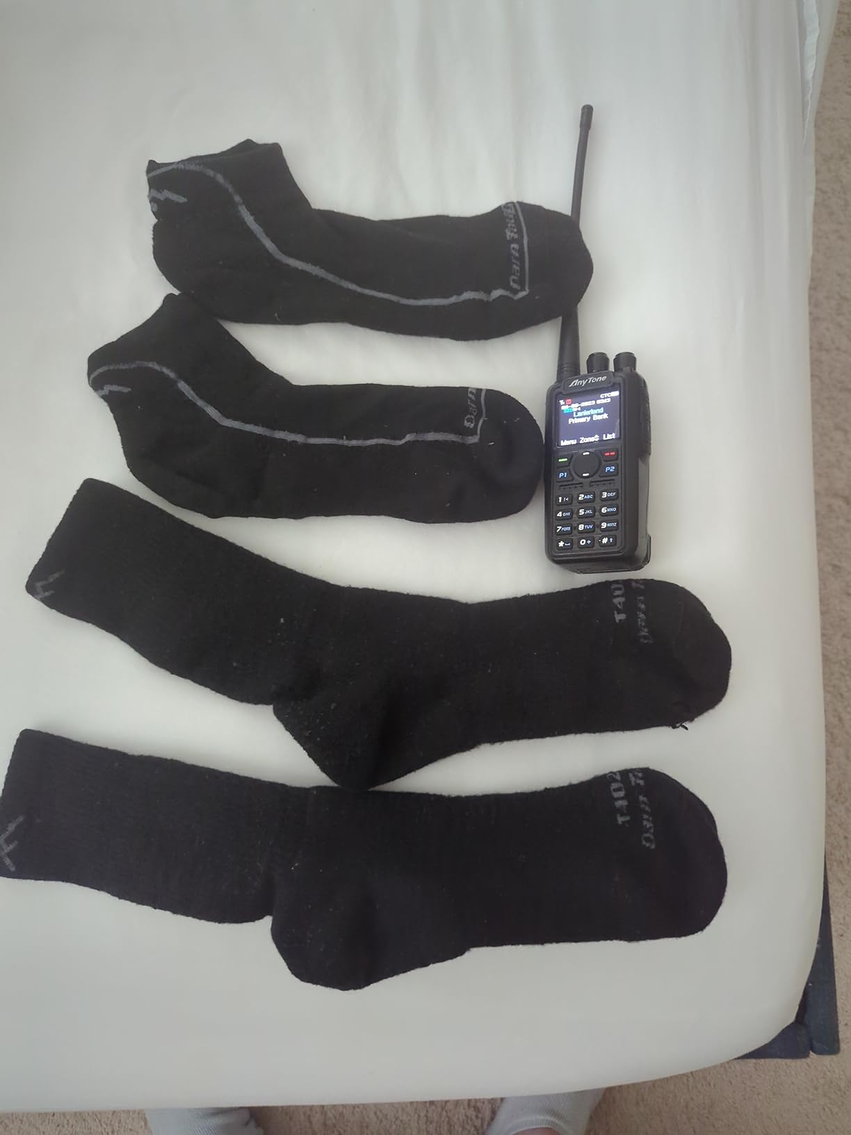 Darn Tough Vermont Men's Hiker Quarter Midweight Cushion Sock (Style 1959) customer photo 1