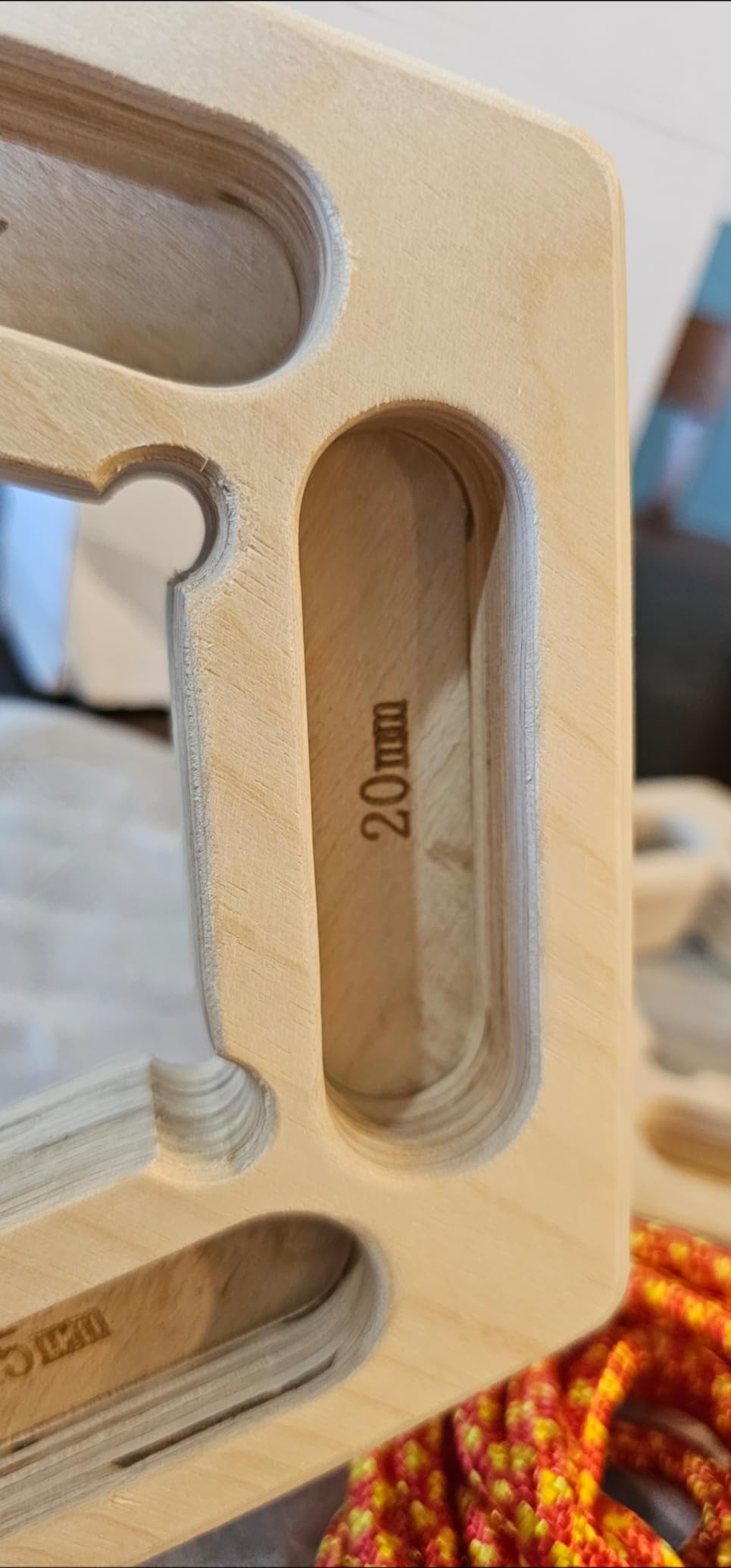 POWER GUIDANCE Hangboard Climbing Finger Board, Wooden, for Indoors and Outdoors customer photo 1