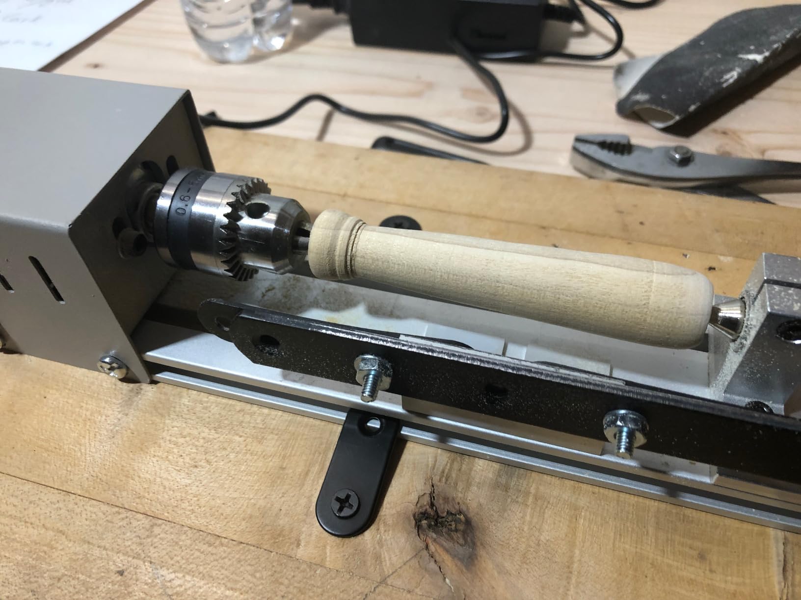VEVOR Wood Lathe, 6Amp 1 HP Benchtop Wood Lathe Machine with 150 to 3800 RPM Variable Speed 12 x 18