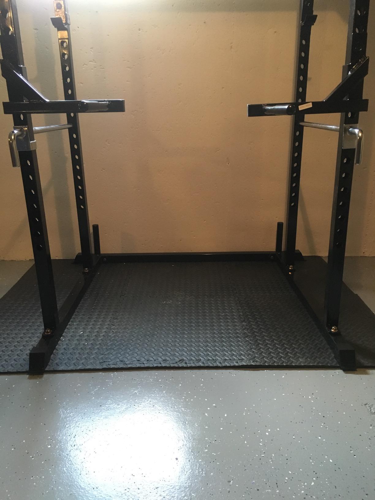 Titan Fitness T-2 Series Short Power Rack, Skinny Pull Up Bar, Pin and Pipe Safeties, Standard J-Hooks, for Home Garage Gym Weightlifting and Strength Training customer photo 2