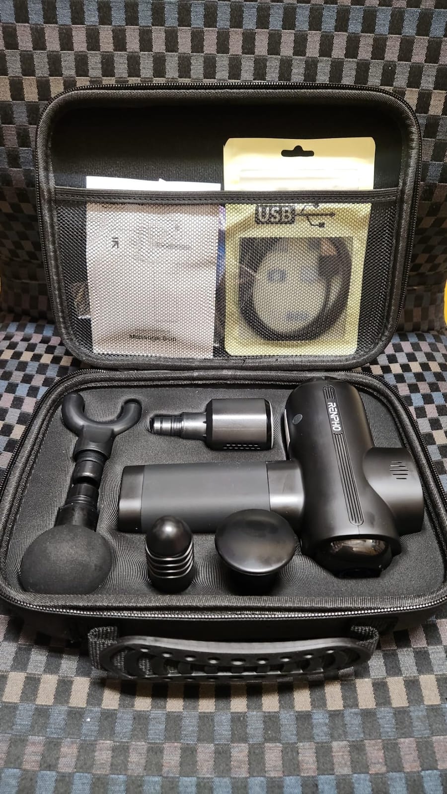 RENPHO Mini Thermacool Massage Gun with Heat and Cold, Pocket-Sized | Portable Handheld Back Massager, 4 Temperature Settings, Quiet Operation, Travel Carry Bag customer photo 2