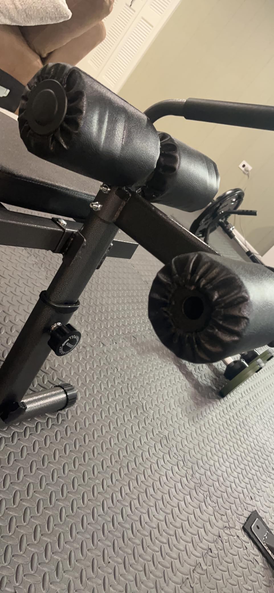 Finer Form Adjustable Sit Up Ab Bench & Decline Weight Bench for Home Gym | Extra Long Backrest, 660 lb Capacity, High-Density Padding, Non-Slip Feet, Secure Locking Pin, Ab and Upper Body Workouts customer photo 2