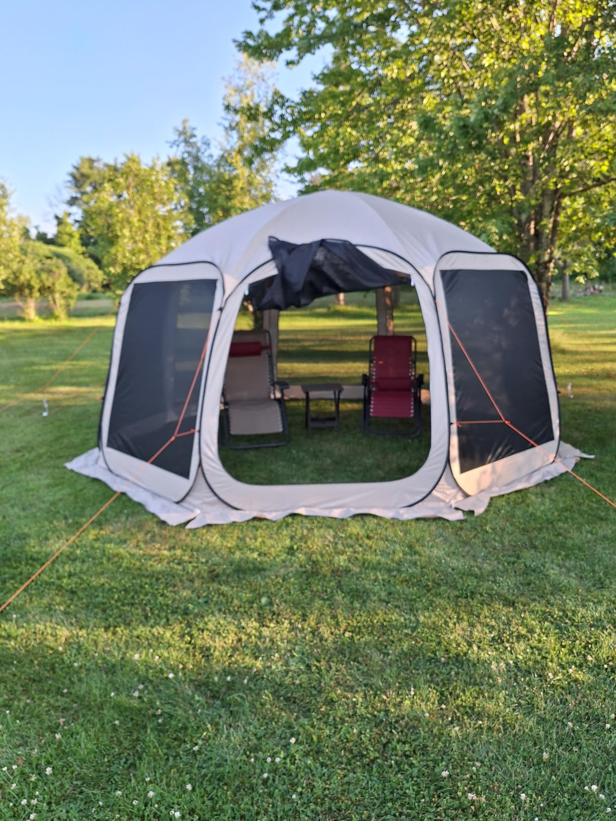 Pop Up Screen House Tent VEVOR 10 x 9.2 FT Pop-Up Screen Room with Awning, Portable Screen Tent Gazebo for 4-8 Person, Instant Screen Canopy with Carry Bag for Patio Backyard Camping customer photo 2