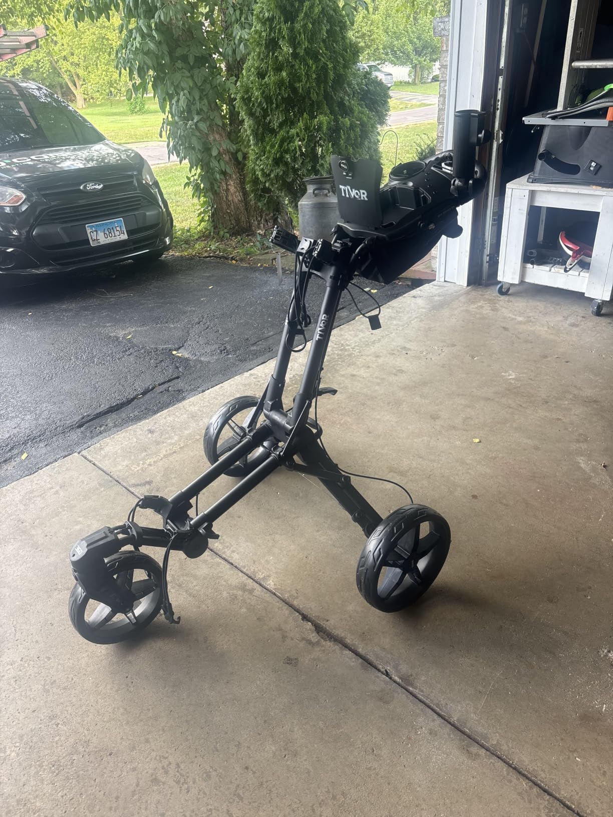Tivor Golf Push Cart with 360-degree Front Wheels & Handbrake, 3 Wheel Pull Cart Offers One-Click Folding and All-Terrain Mobility customer photo 1