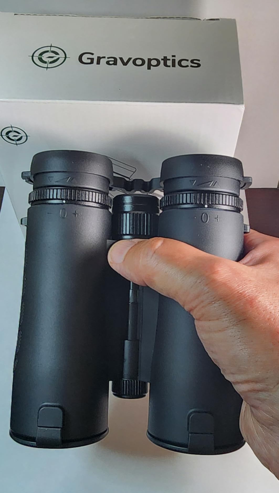 10x42 Laser Rangefinder Binoculars 2624 Yard (Green) customer photo 1