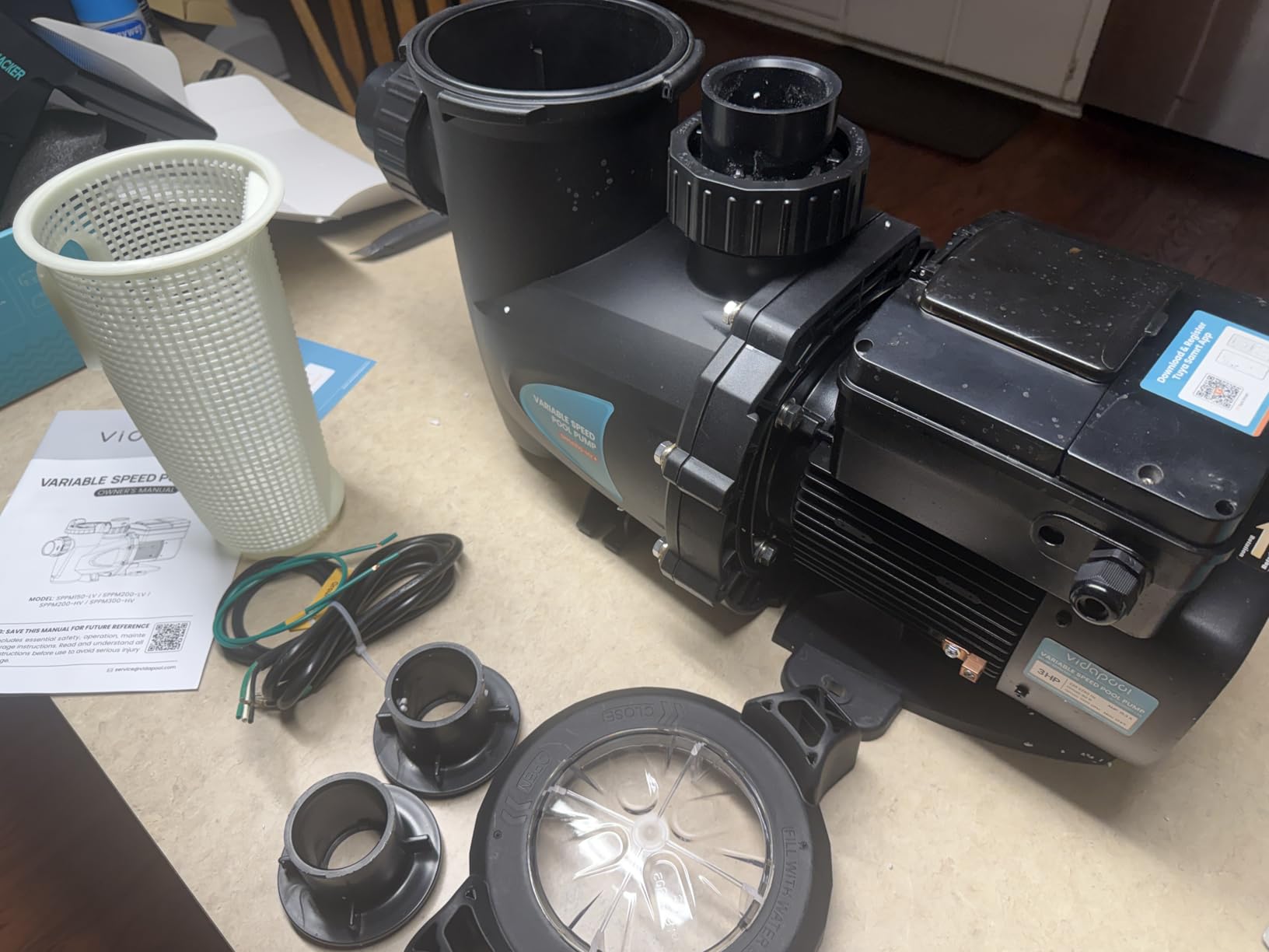 Variable Speed Pool Pump, In/Above Pool Pump with Filter Basket, 3 HP, 220V, 11100GPH customer photo 1