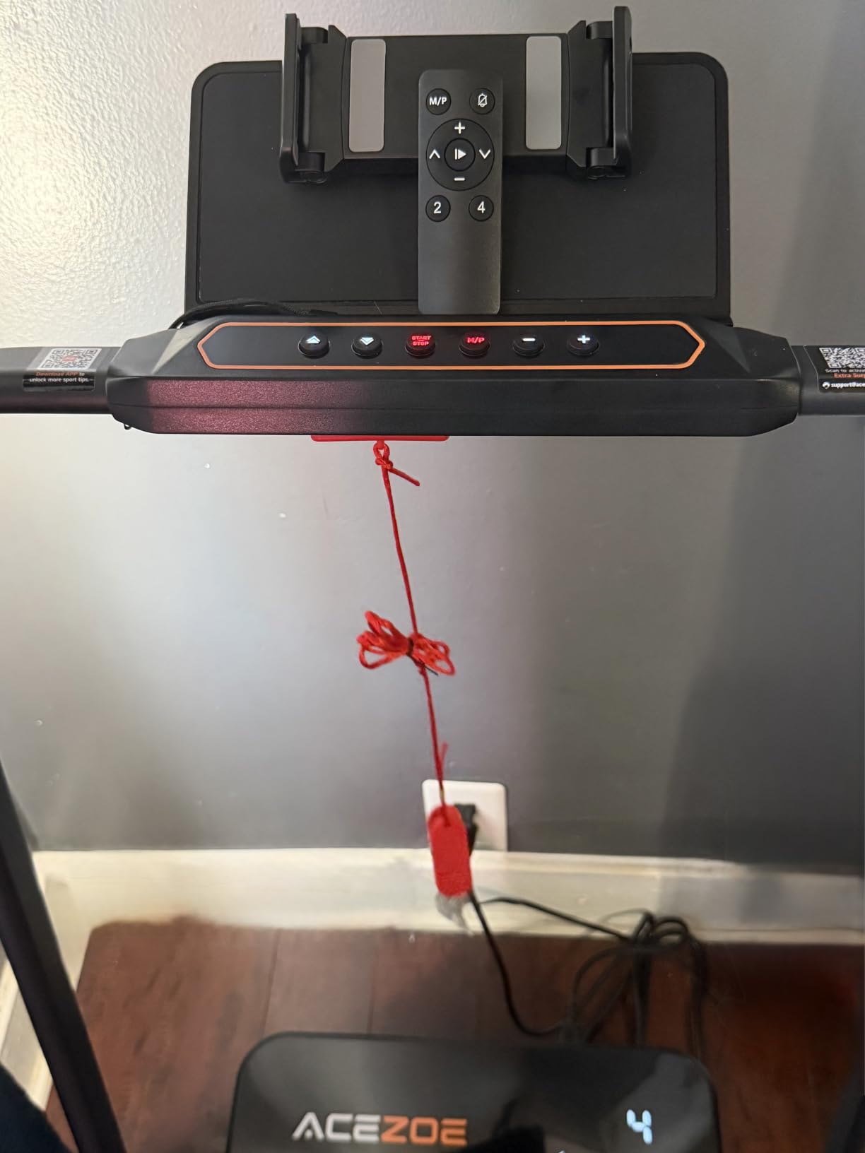 Acezoe Foldable Treadmill with 15% AUTO Incline, 9 Levels Incline Walking Pad Treadmill with Handle Bar, Portable Treadmills for Home Small, 3.0HP Quiet Brushless, 0.6-7.5 MPH, 300LBS Capacity customer photo 1