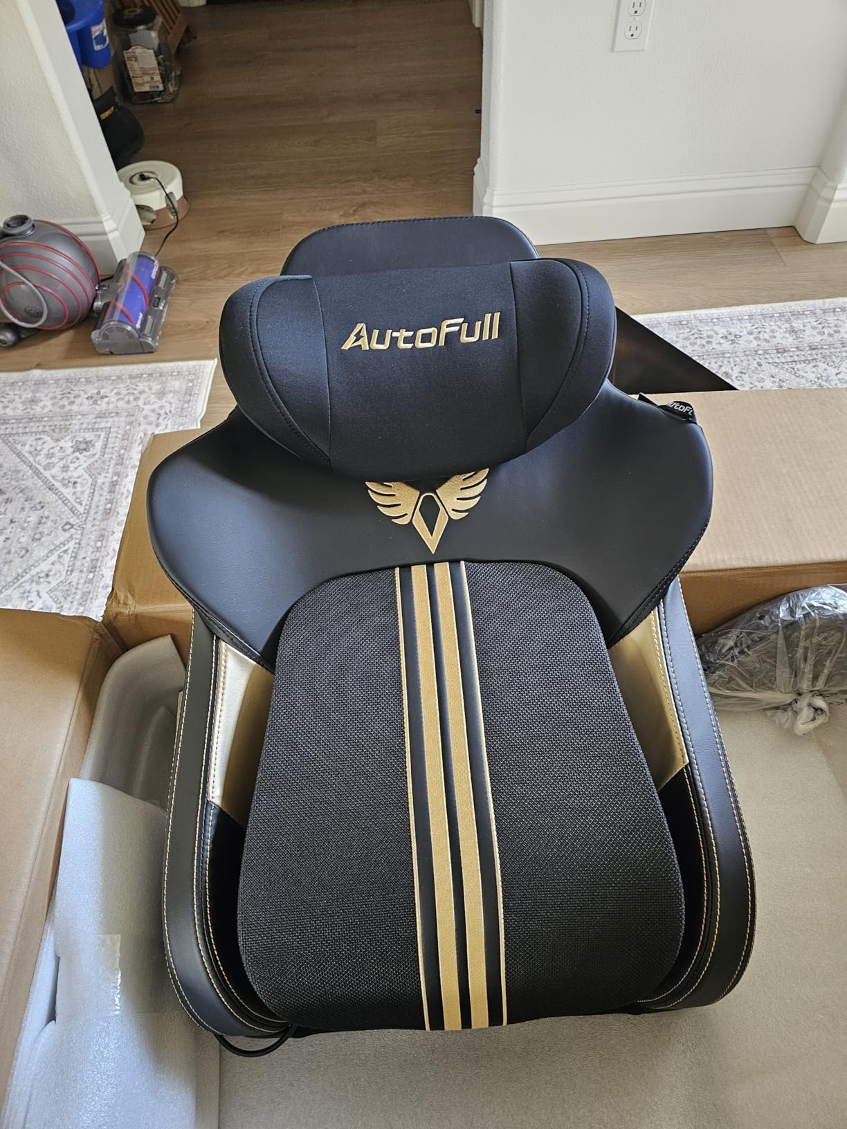 AutoFull M6 Ultra+ 2.0 Gaming Chair - World First with Shiatsu Massage | 720 Mechanical Armrests, Dynamic Lumbar Support, Adjustable Headrest | Ventilated & Heated customer photo 2