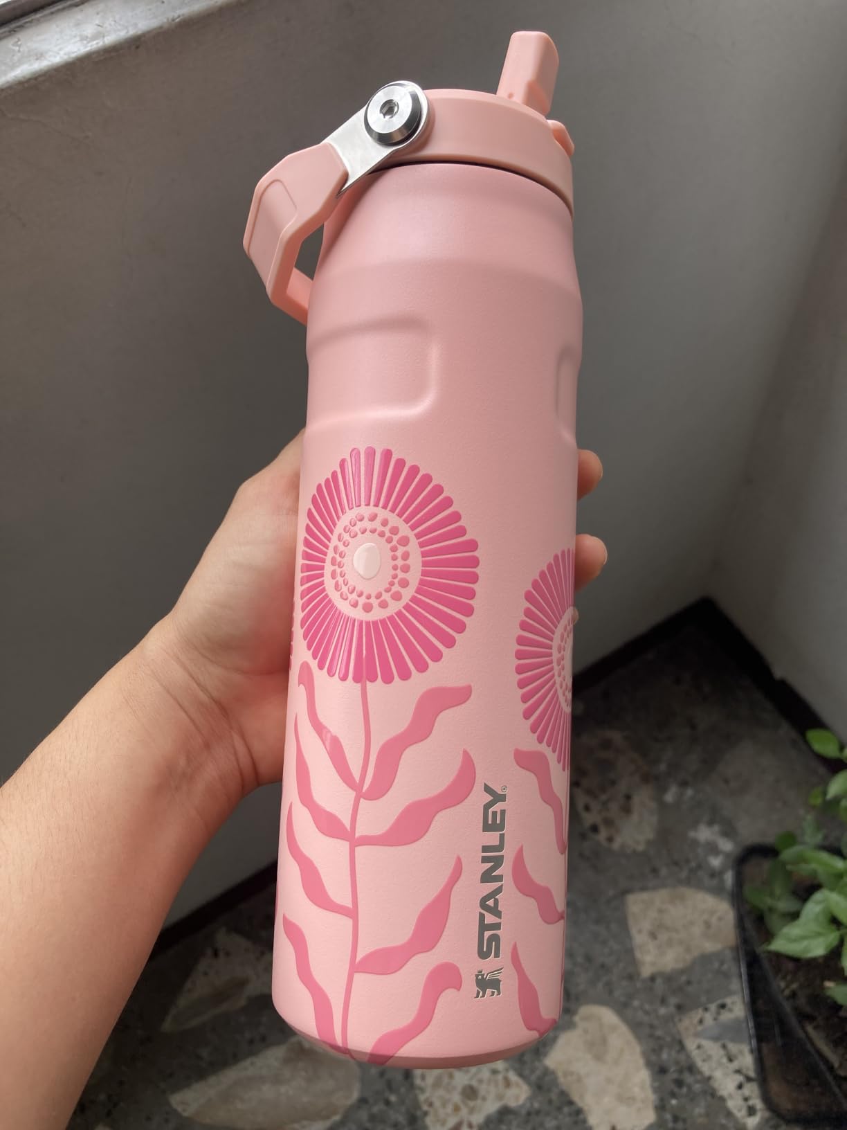 STANLEY IceFlow Flip Straw 2.0 Bottle, 24 oz, Sorbet Garden | Easy Carry Handle | Twist On Lid and Flip Up Straw | Lightweight | Insulated Stainless Steel | BPA-Free customer photo 2