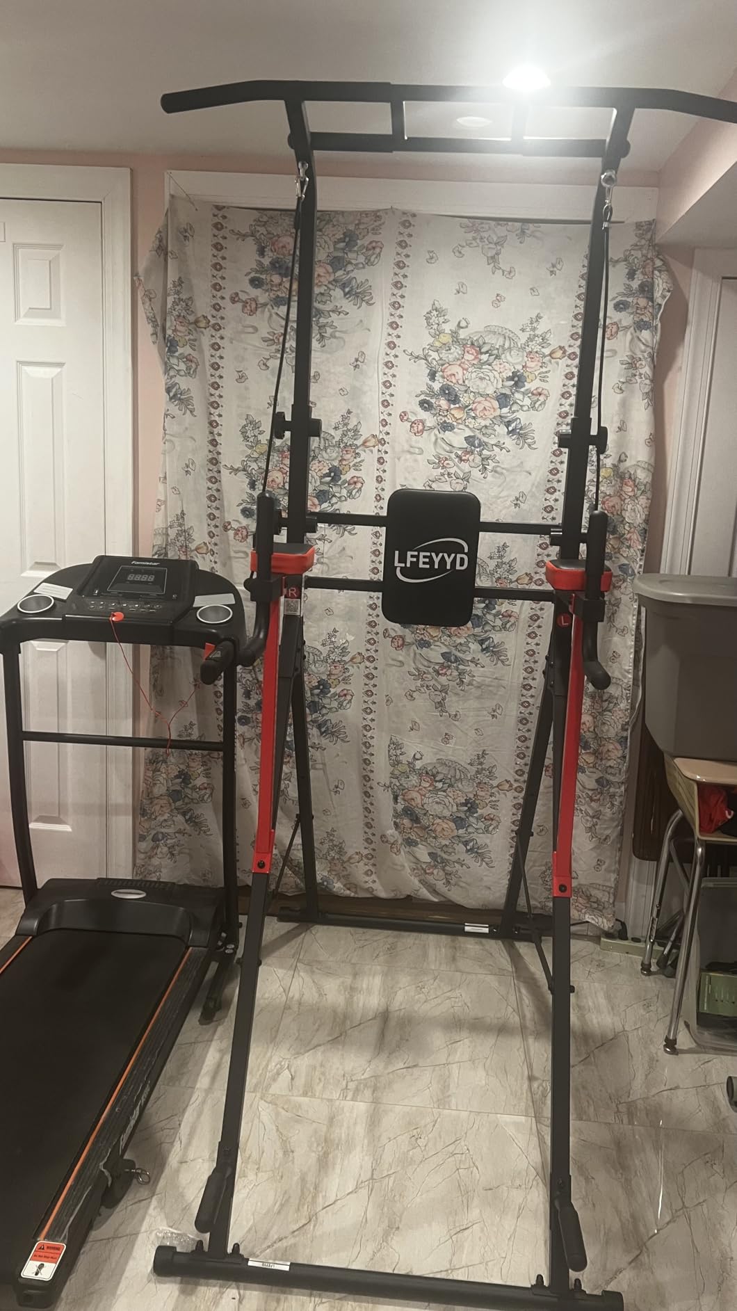 Power Tower Pull Up Bar Free Standing, Multi-Level Adjustable Height Dip Station, Multi-Grip Handles, Backrest, Home Gym Strength Training Equipment with Power Elastic Ropes 400LBS Capacity customer photo 1