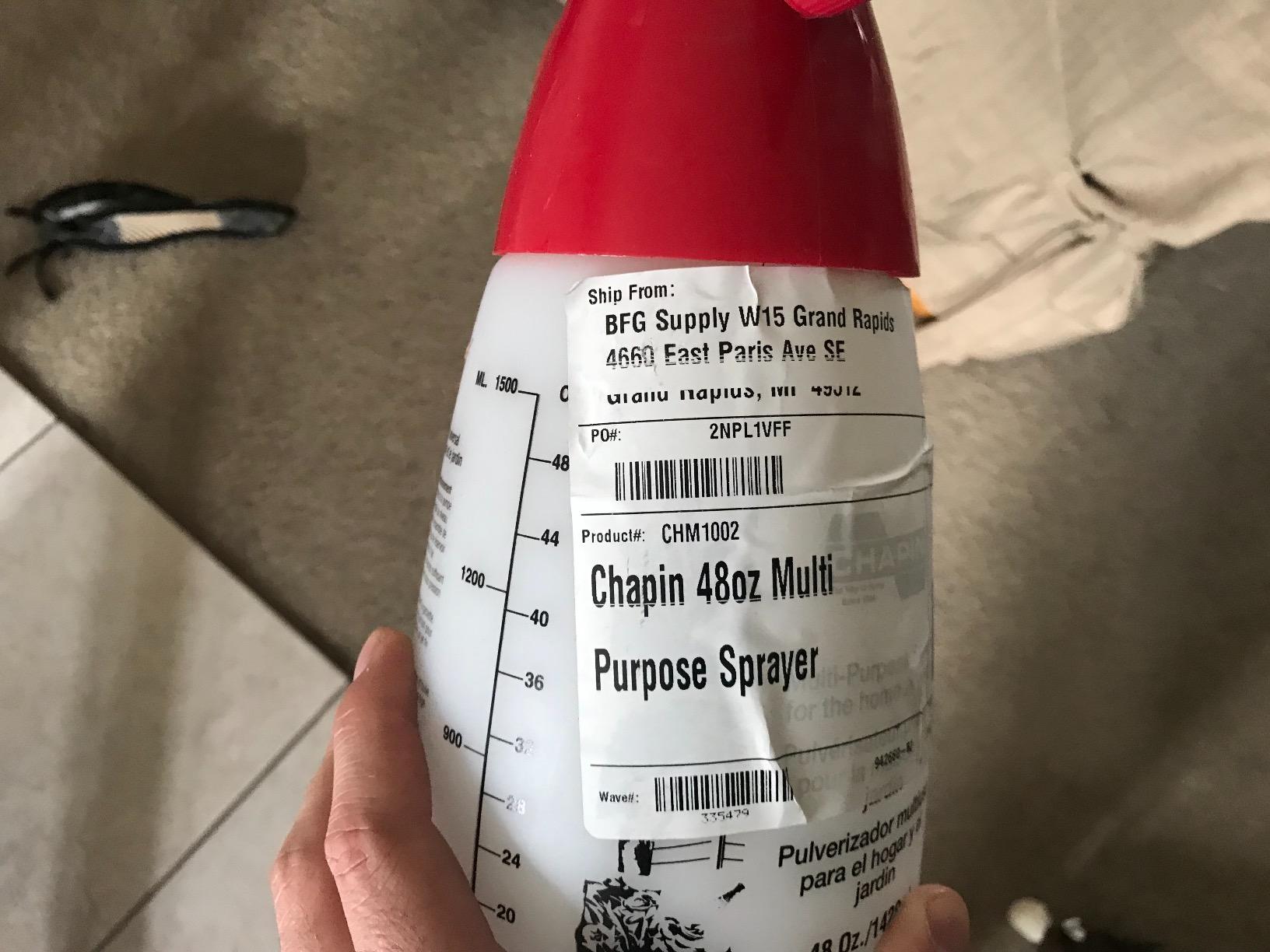 CHAPIN 1002 48-Oz Hand Pump Sprayer for Lawn, Garden & Weed Control customer photo 2