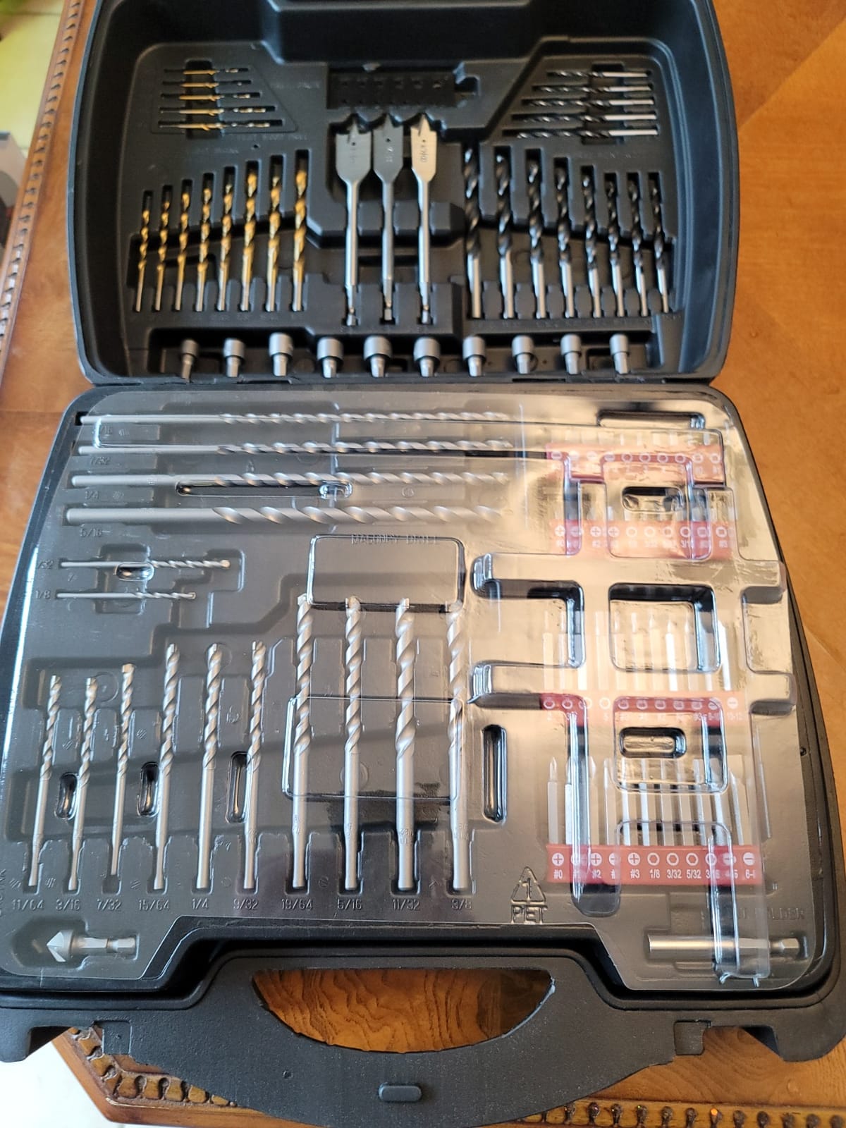 Skil 7.5 Amp 1/2-in Corded Hammer Drill with 100pcs Drill Bit Set With Variable Speed- HD182002 customer photo 2