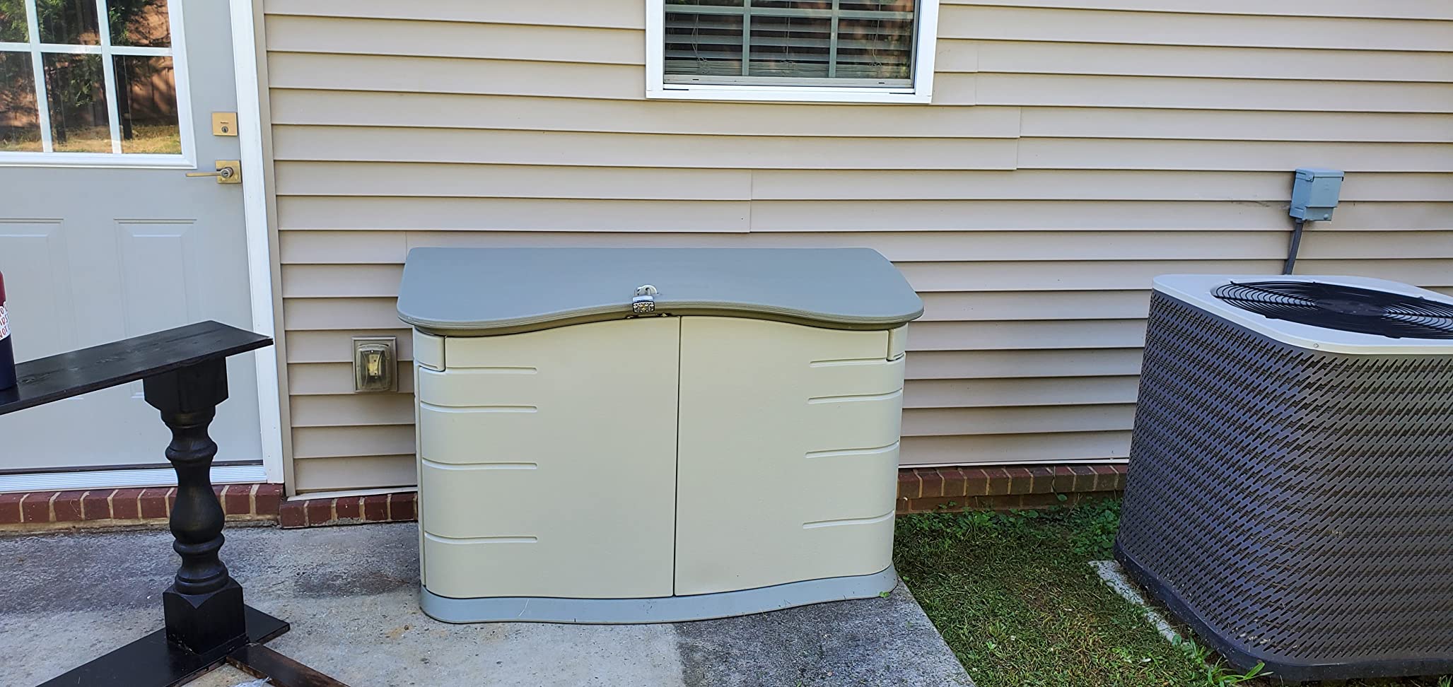 Rubbermaid Small Horizontal Resin Outdoor Storage Shed With Floor (4.5 x 3 Ft) Weather Resistant, Beige/Brown, Organization for Home/Backyard/Pool Chemicals/Toys/Garden Tools/Porch/Patio Cushions customer photo 2