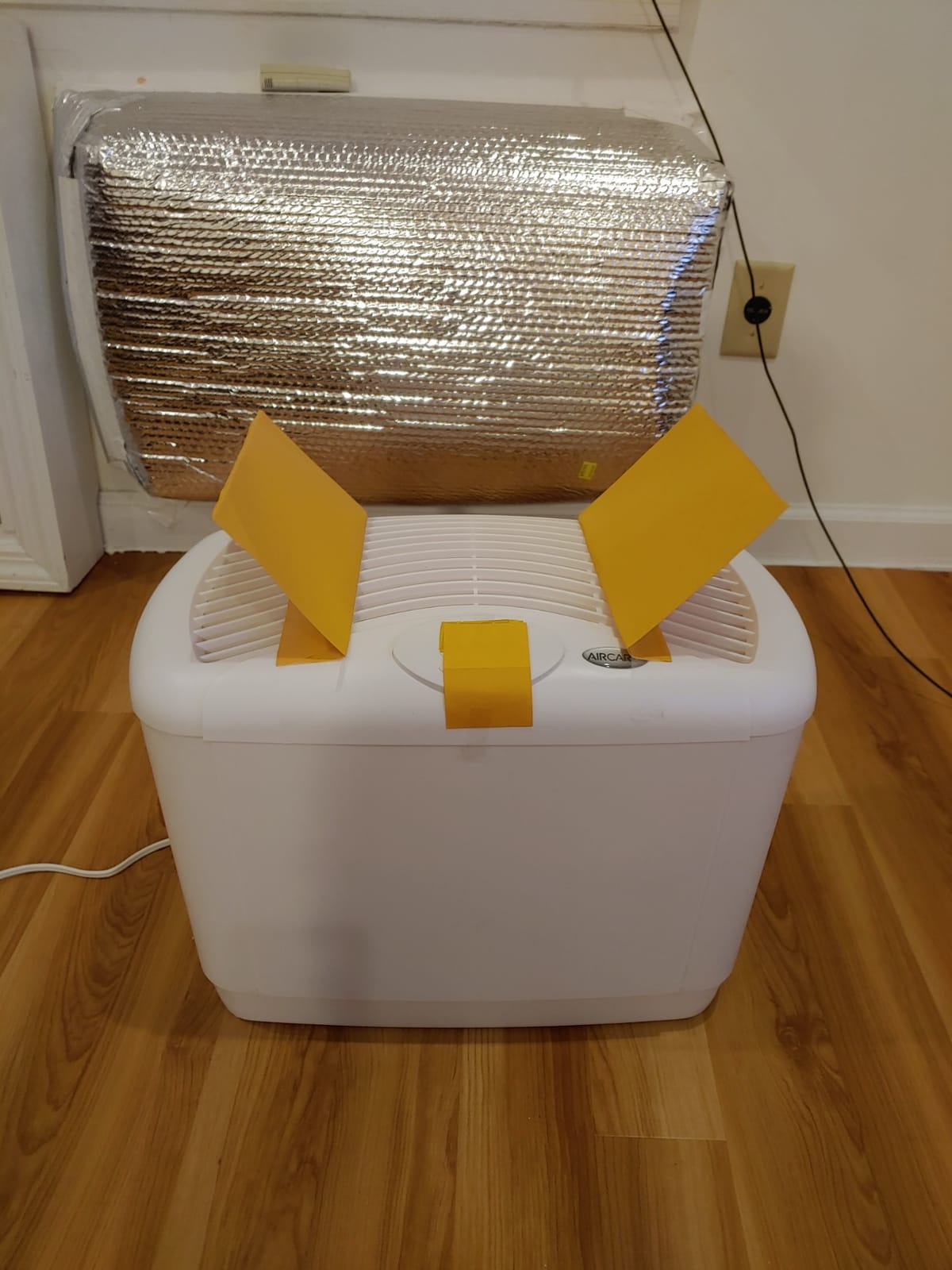 AIRCARE D-Series Small Home/Large Room Humidifier (1,250 sq ft, White) customer photo 2