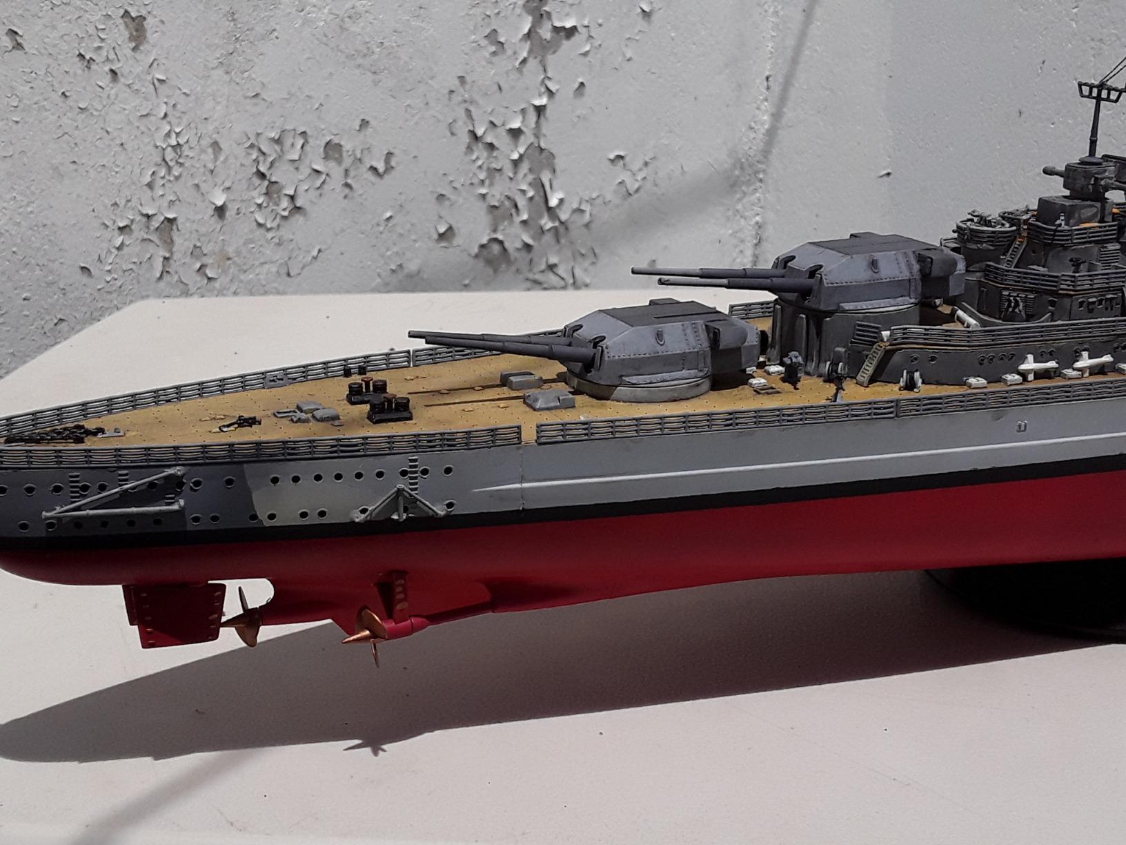 Revell Germany 05040 Battleship Bismarck Model Kit customer photo 2