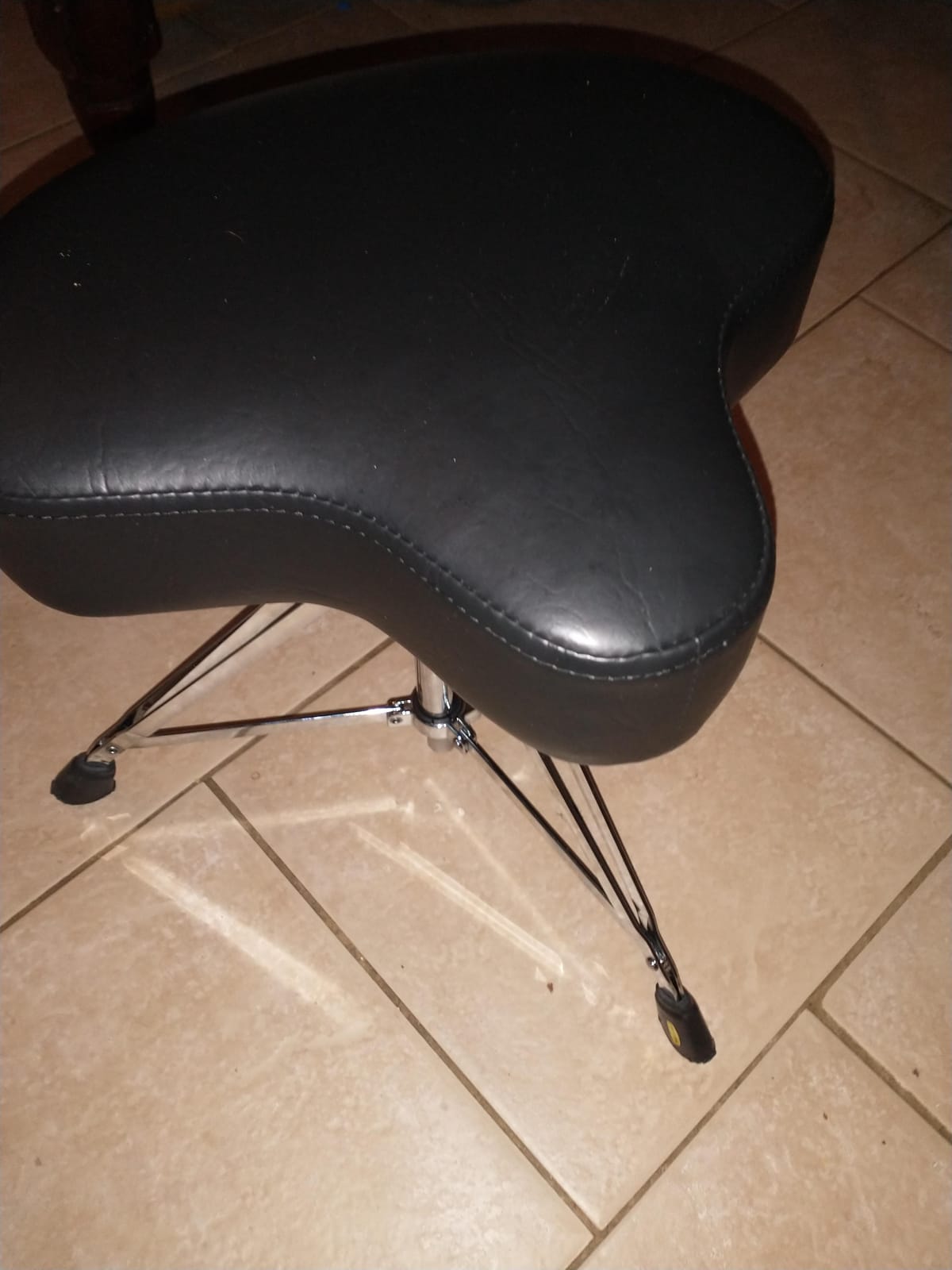 Gibraltar Drum Throne with Adjustable Height Motorcycle-Style Seat, Double-Braced Legs, Sturdy Drum Stool for Drummers, Comfortable Cushion for Practice or Performance (6608) customer photo 2