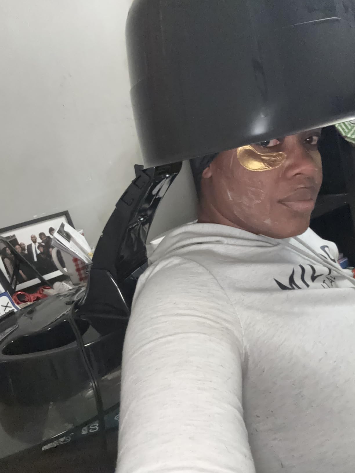 Gold N Hot Professional 1200W Full Hood Hair Dryer | For Roller Sets and Conditioning Treatments customer photo 2