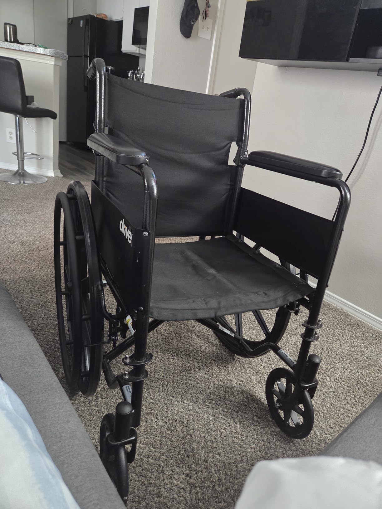 Drive Medical Silver Sport 1 Folding Transport Wheelchair, Black customer photo 1