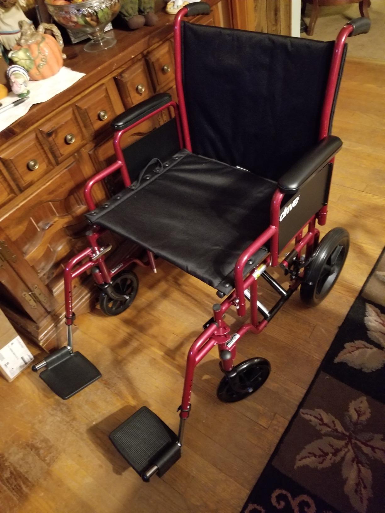 Drive Medical BTR20-B Bariatric Heavy-Duty Transport Wheelchair, Blue customer photo 2