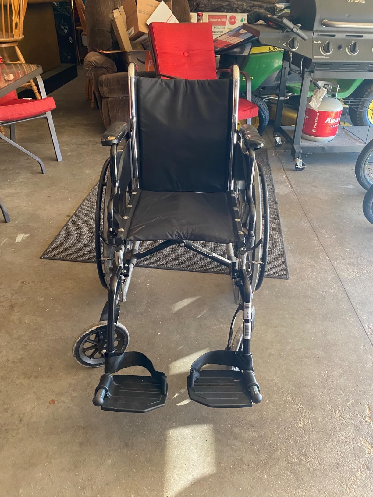Drive Medical STDSF-TF Swing Away Footrests, Black customer photo 1