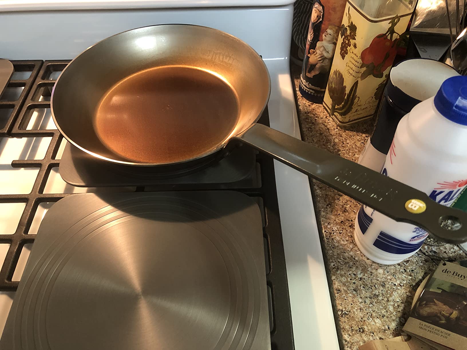 de Buyer MINERAL B Carbon Steel Fry Pan - 8” Diameter, 5.5” Cooking Surface - Ideal for Searing, Sauteing & Reheating - Naturally Non-Stick Finish - Made in France customer photo 2
