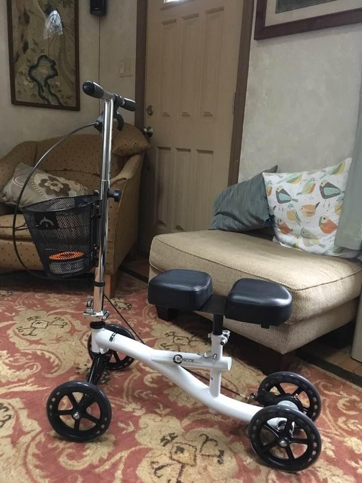 Roscoe Medical Knee Scooter for Adults for Foot Surgery, Foldable & Adjustable Knee Walker for Broken Foot & Leg Injuries, Crutch Alternative, Knee Rover, Dual Pad, (Up to 350lbs, 8' Wheels), Black customer photo 2