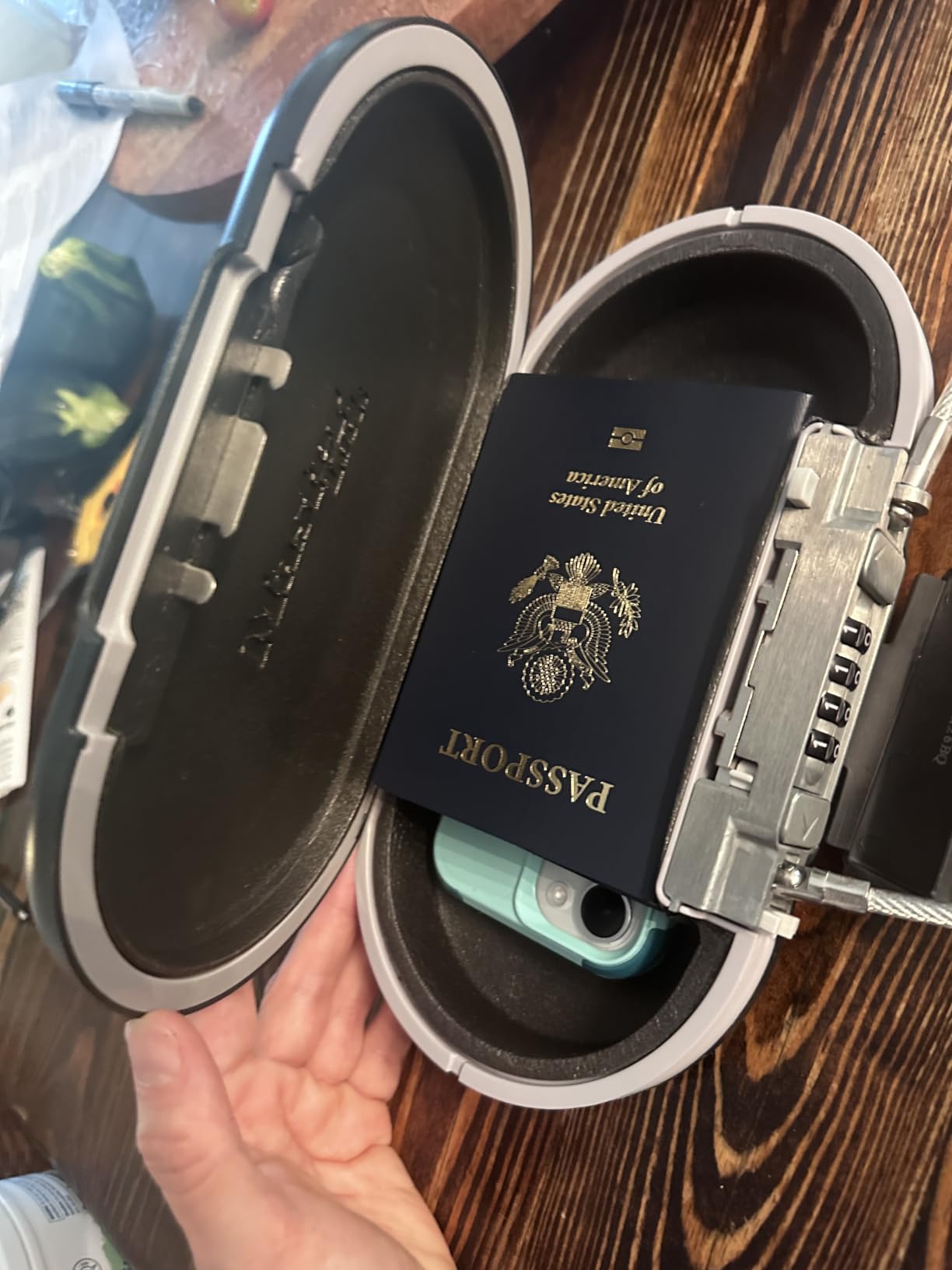 Master Lock Portable Personal Travel Safe, Water Resistant, 5900DPNKHC customer photo 2