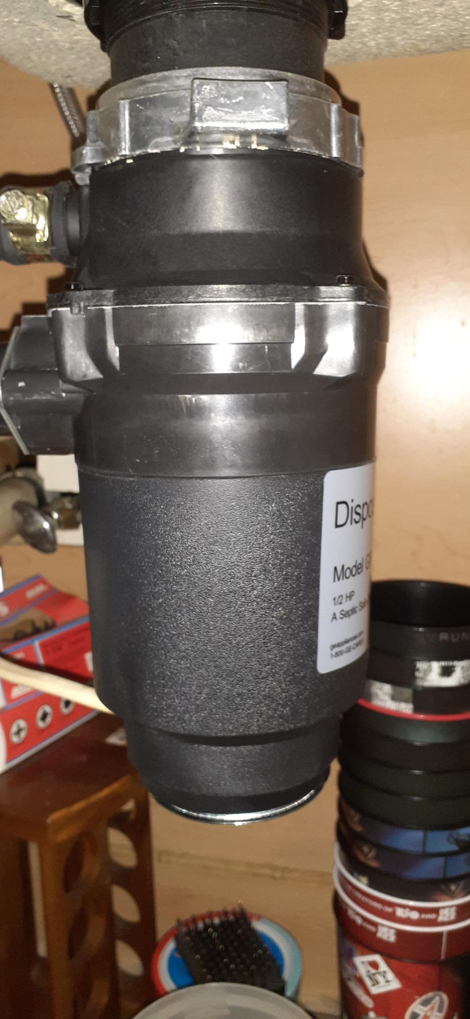GE Disposall Continuous Feed 1/2 Horsepower Motor Garbage Disposer, Good for Grinding: Cooked Meat, Beans, & Seeds, Easy Install Kit, Non-Corded, Recommended for 2-4 Person Homes, GFC520N customer photo 2