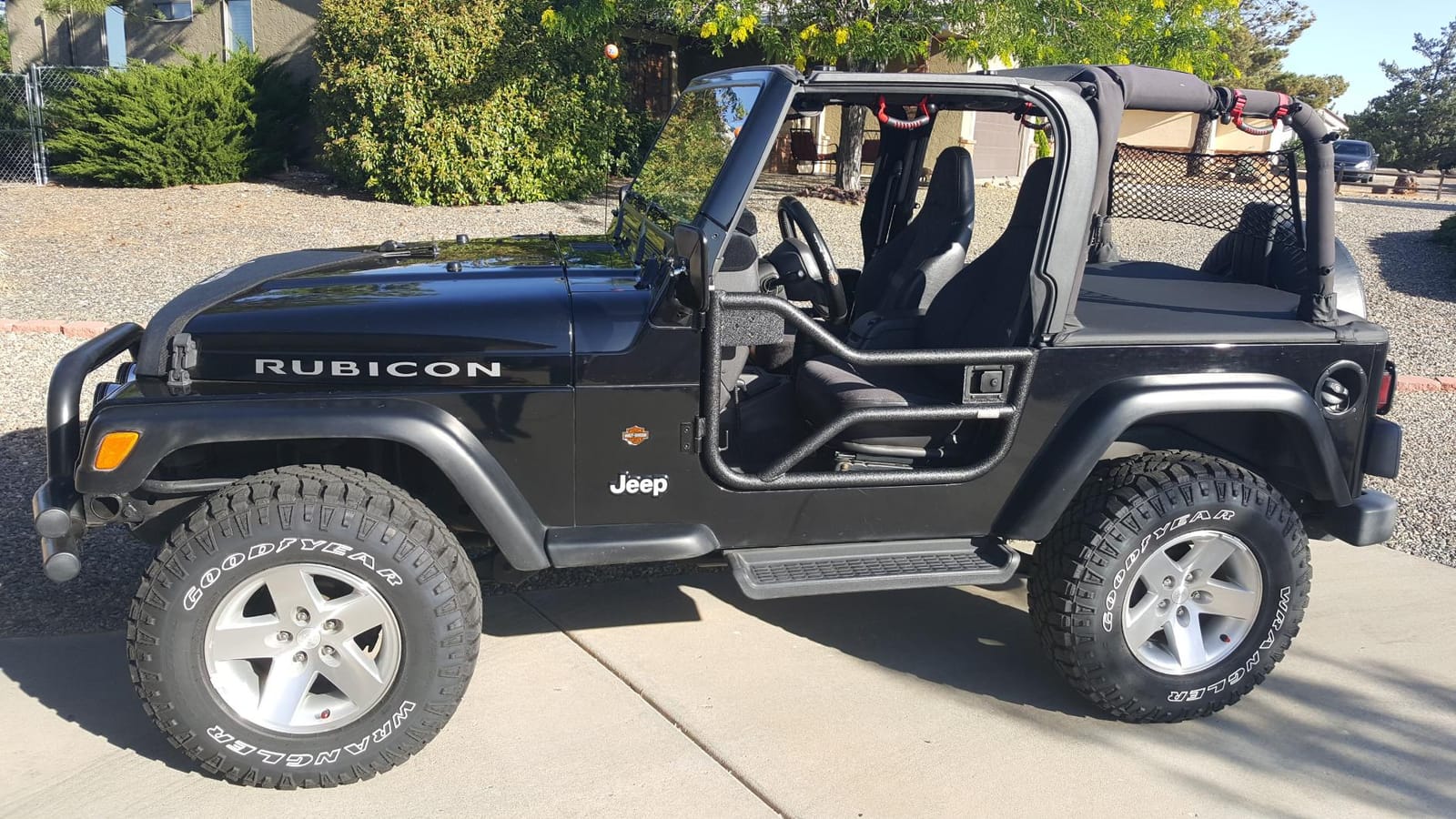 Rugged Ridge Locking Tube Doors - Fits 1997–2006 Jeep Wrangler TJ - Textured Black Powder-Coat Finish & Simple Installation with No-Drill Mounting & OE-Style Hinges customer photo 1
