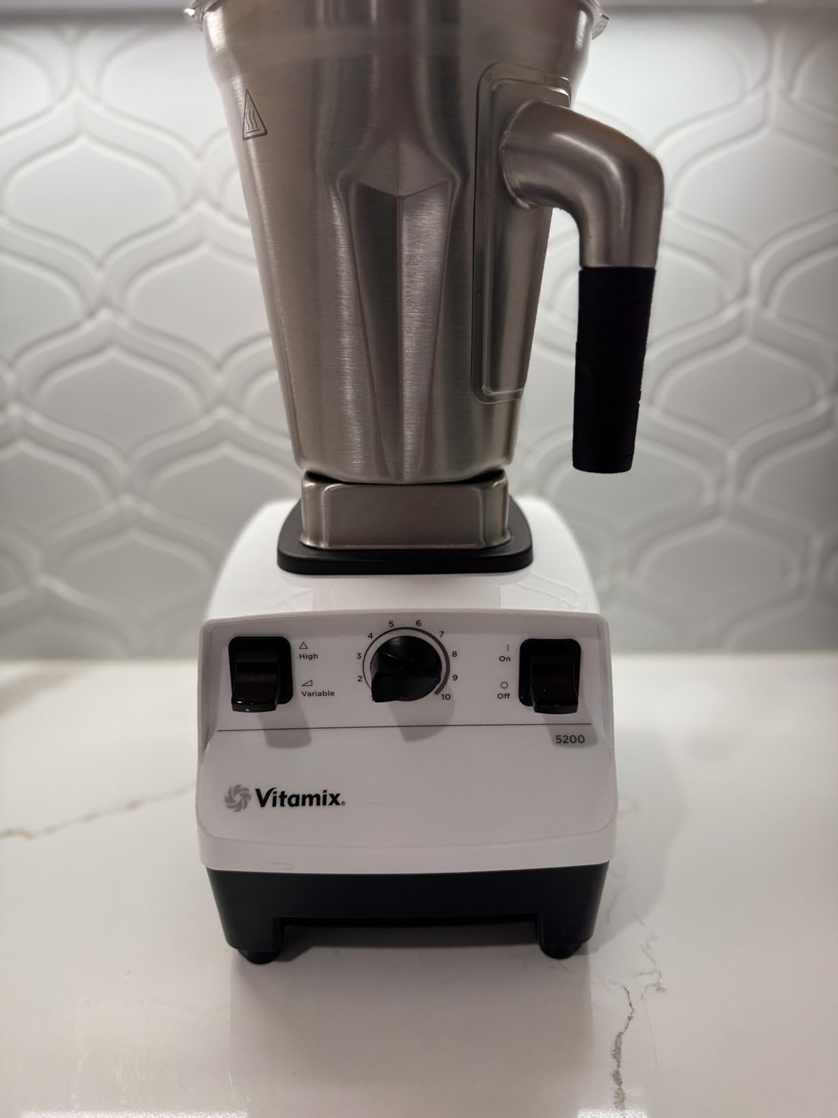 Vitamix 5200 Professional-Grade Blender, 64 oz. Container, Black customer photo 2