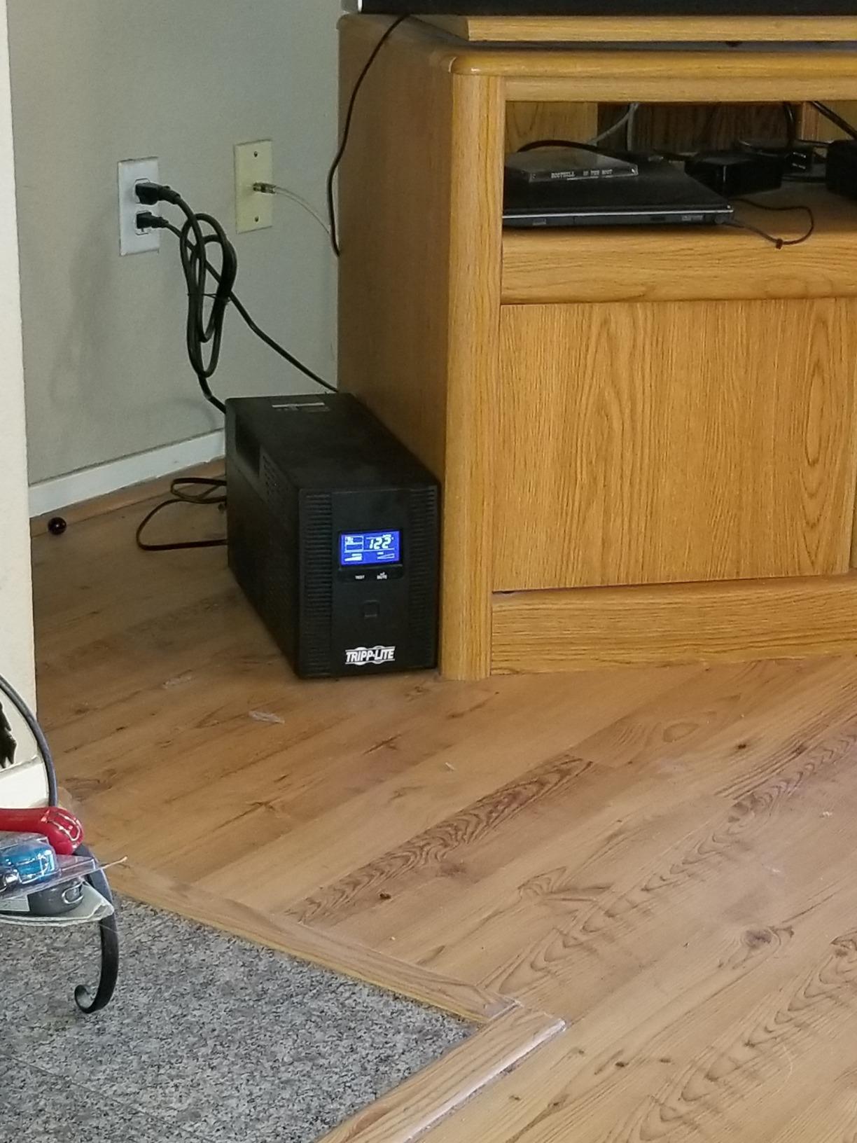 Eaton Tripp Lite SMART1500LCDT 1500VA UPS 900W 10 Outlets 650 Joules AVR customer photo 1